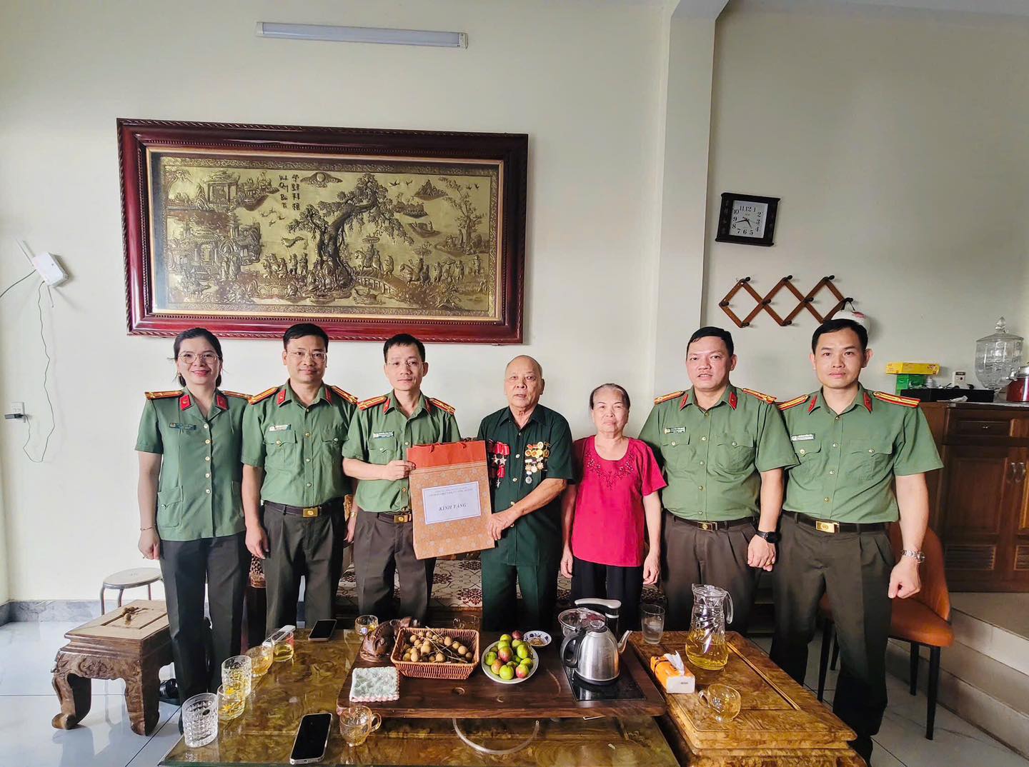 CÁC ĐƠN VỊ CÔNG AN TRONG TỈNH TỔ CHỨC CÁC HOẠT ĐỘNG NHÂN DỊP 27/7
