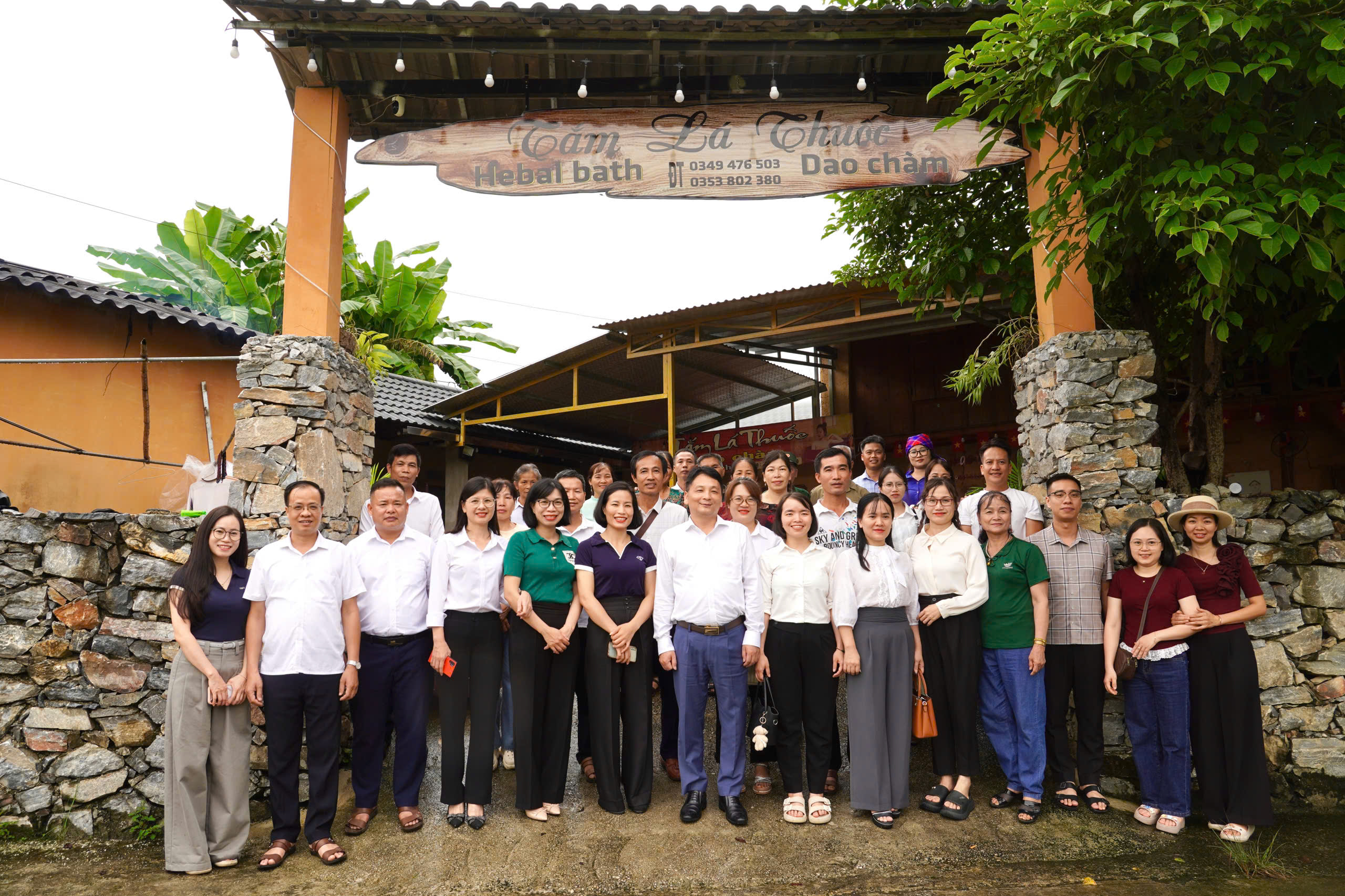 Xã Sơn Dương học tập, trao đổi kinh nghiệm về phát triển du lịch cộng đồng với UBND xã Quản Bạ