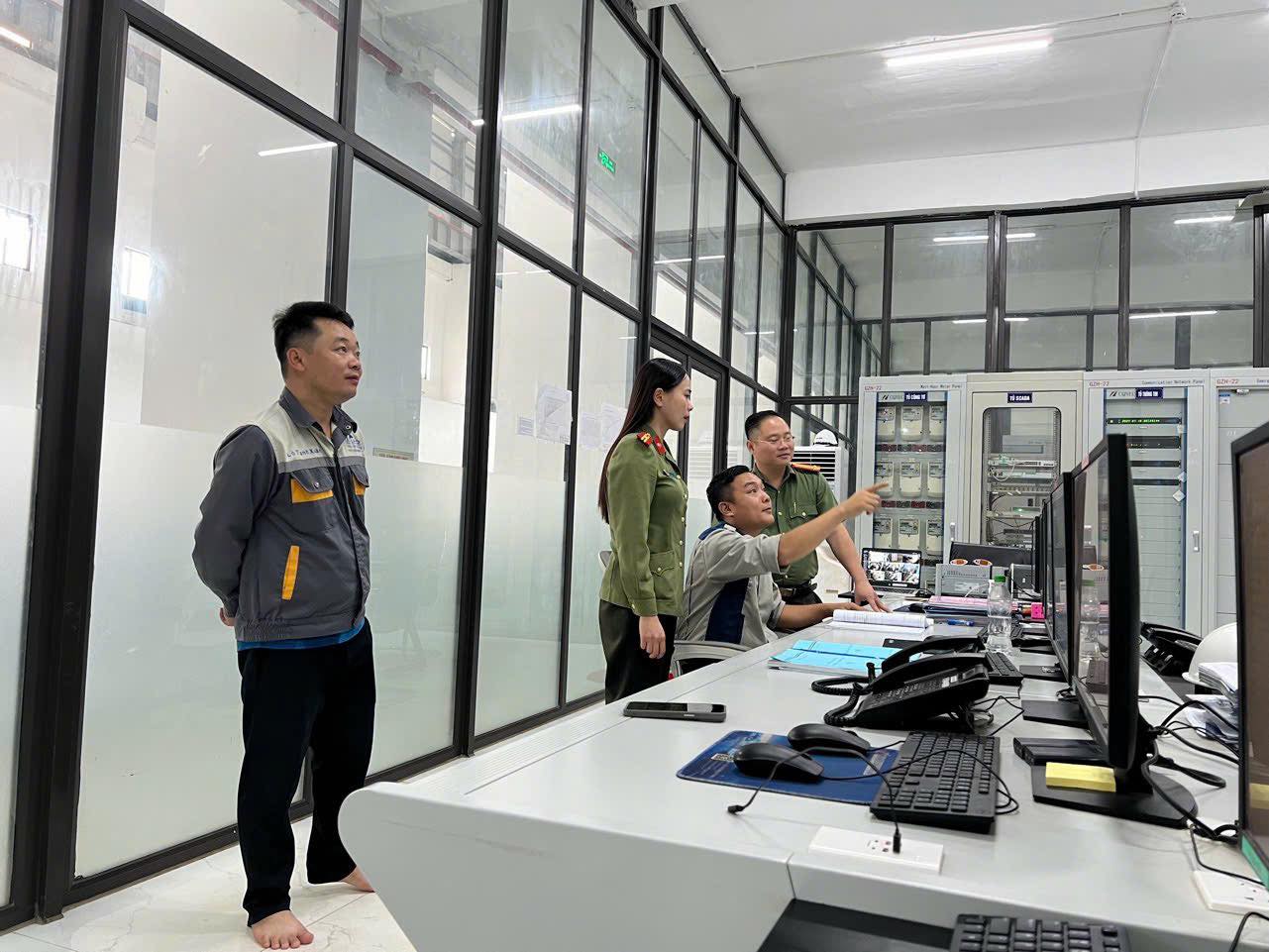 TĂNG CƯỜNG PHỐI HỢP GIỮA CÔNG AN TỈNH VÀ NGÀNH ĐIỆN LỰC TRONG GIAI ĐOẠN SÁP NHẬP 