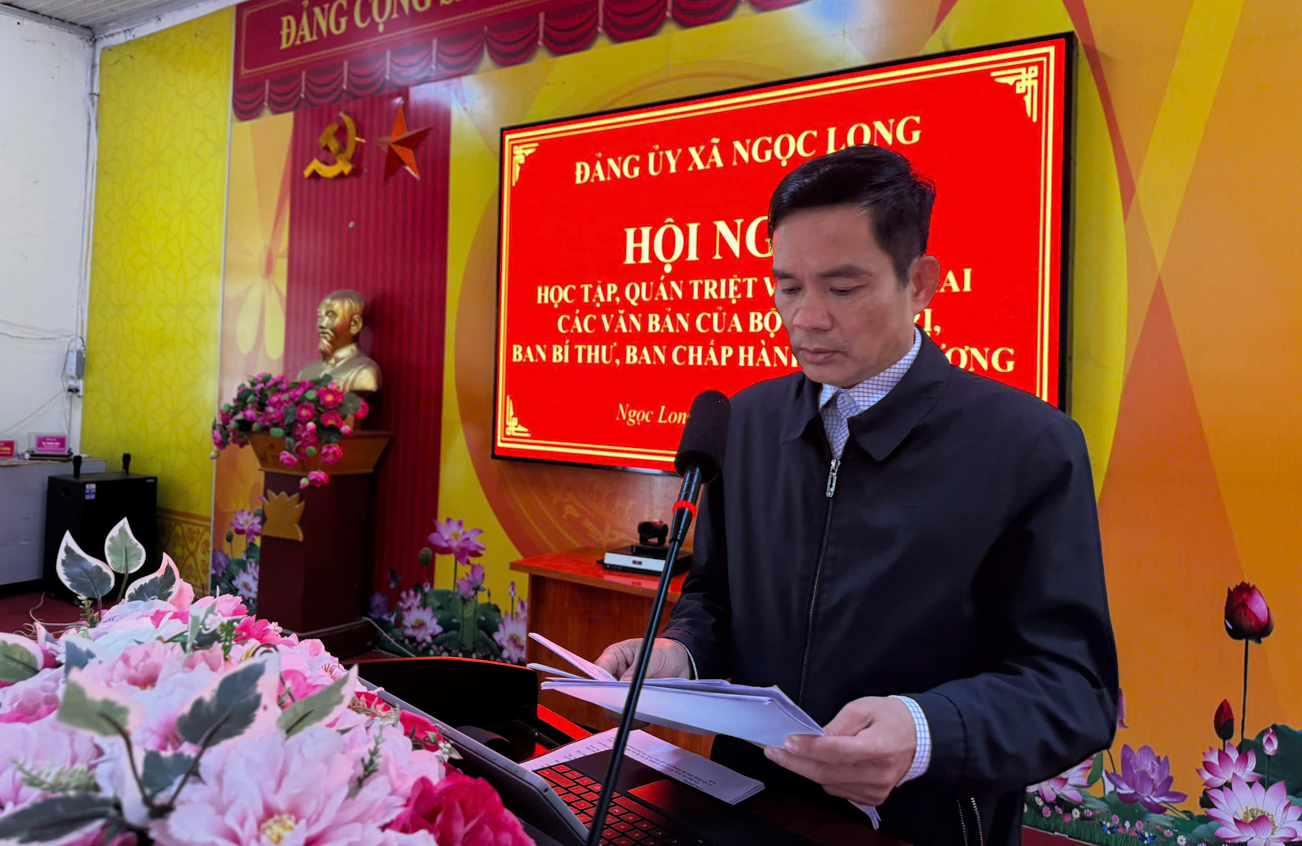 HỘI NGHỊ HỌC TẬP, QUÁN TRIỆT VÀ TRIỂN KHAI CÁC VĂN BẢN CỦA BỘ CHÍNH TRỊ, BAN BÍ THƯ VÀ BAN CHẤP HÀNH TRUNG ƯƠNG