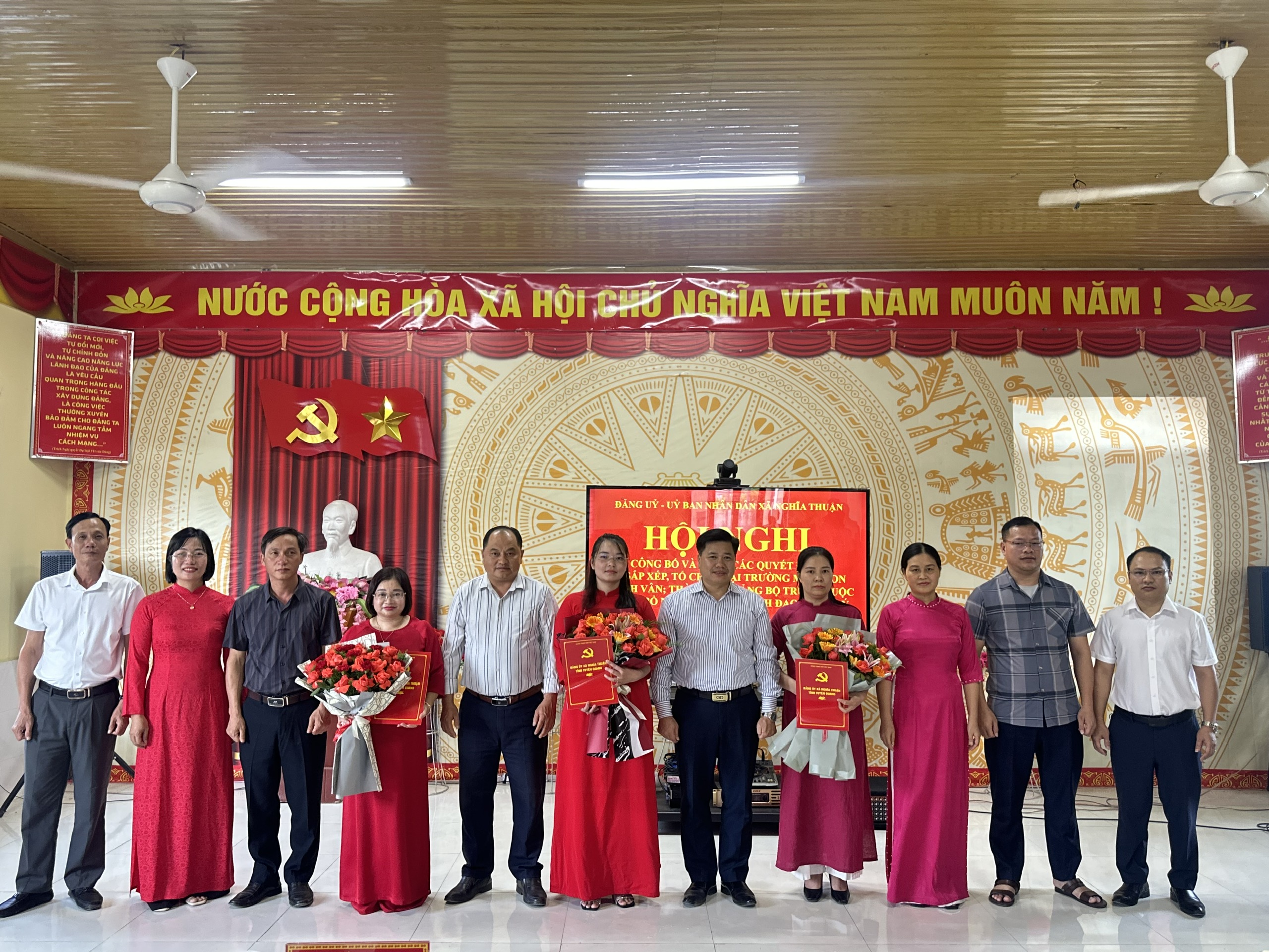 Nghĩa Thuận công bố các quyết định về sắp xếp tổ chức trường học, thành lập Đảng bộ và bổ nhiệm cán bộ quản lý Trường Mầm non Thanh Vân