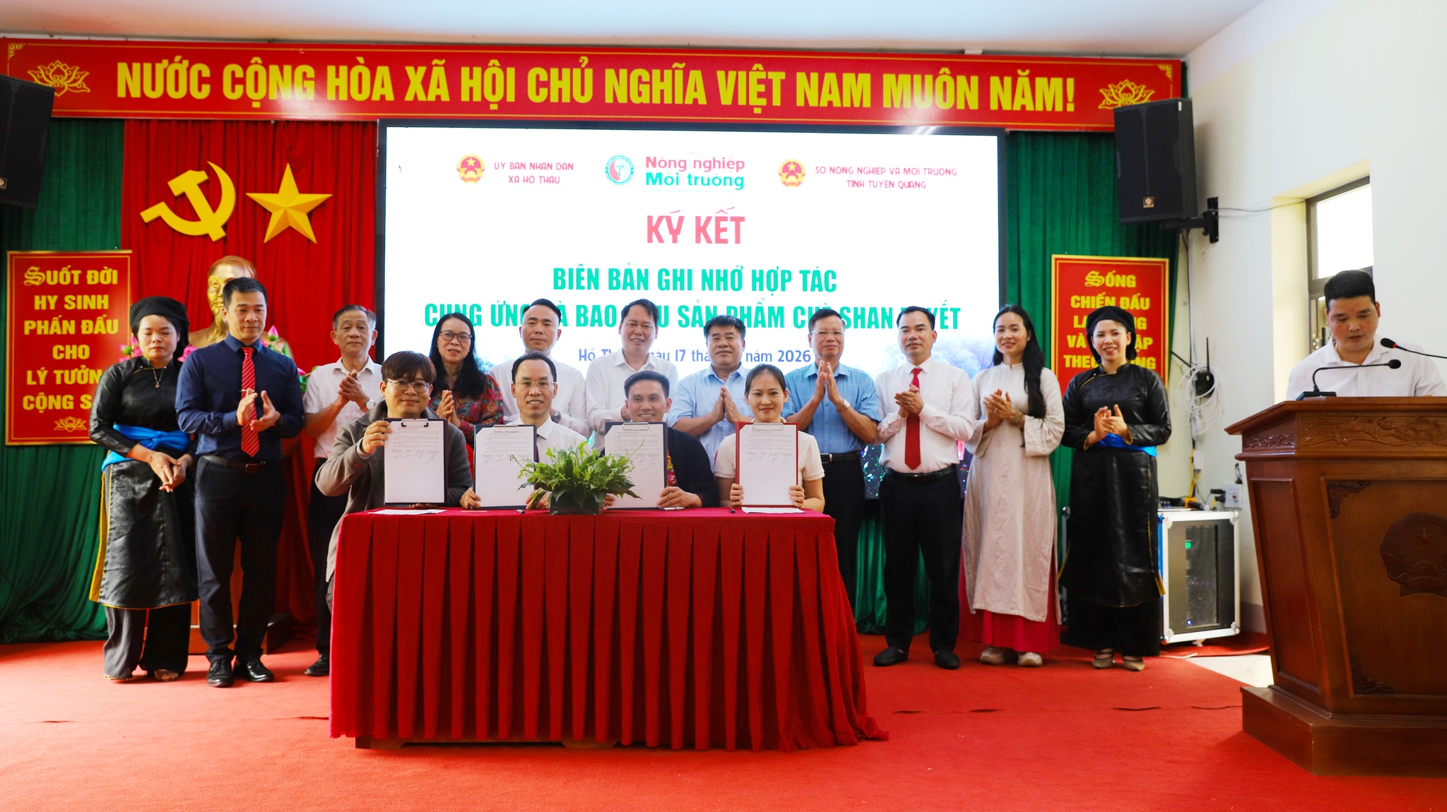 Đánh thức “vàng xanh” nơi đại ngàn: Chè Shan Tuyết Hồ Thầu mở lối cho du lịch nông nghiệp tuần hoàn