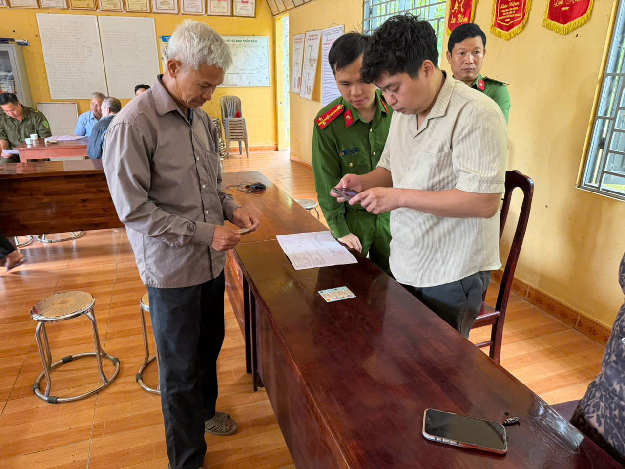 XÃ YÊN PHÚ RA QUÂN CAO ĐIỂM 90 NGÀY LÀM GIÀU, LÀM SẠCH DỮ LIỆU QUỐC GIA VỀ ĐẤT ĐAI