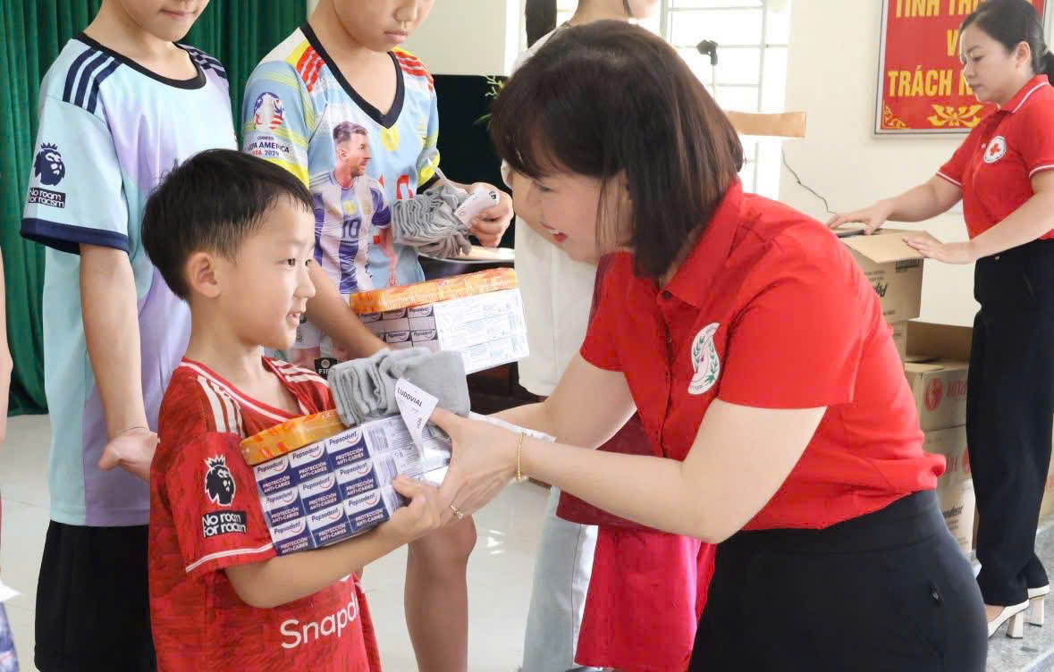 “80 năm - Hành trình nhân ái vì cộng đồng”: Tuyên Quang triển khai nhiều hoạt động thiết thực