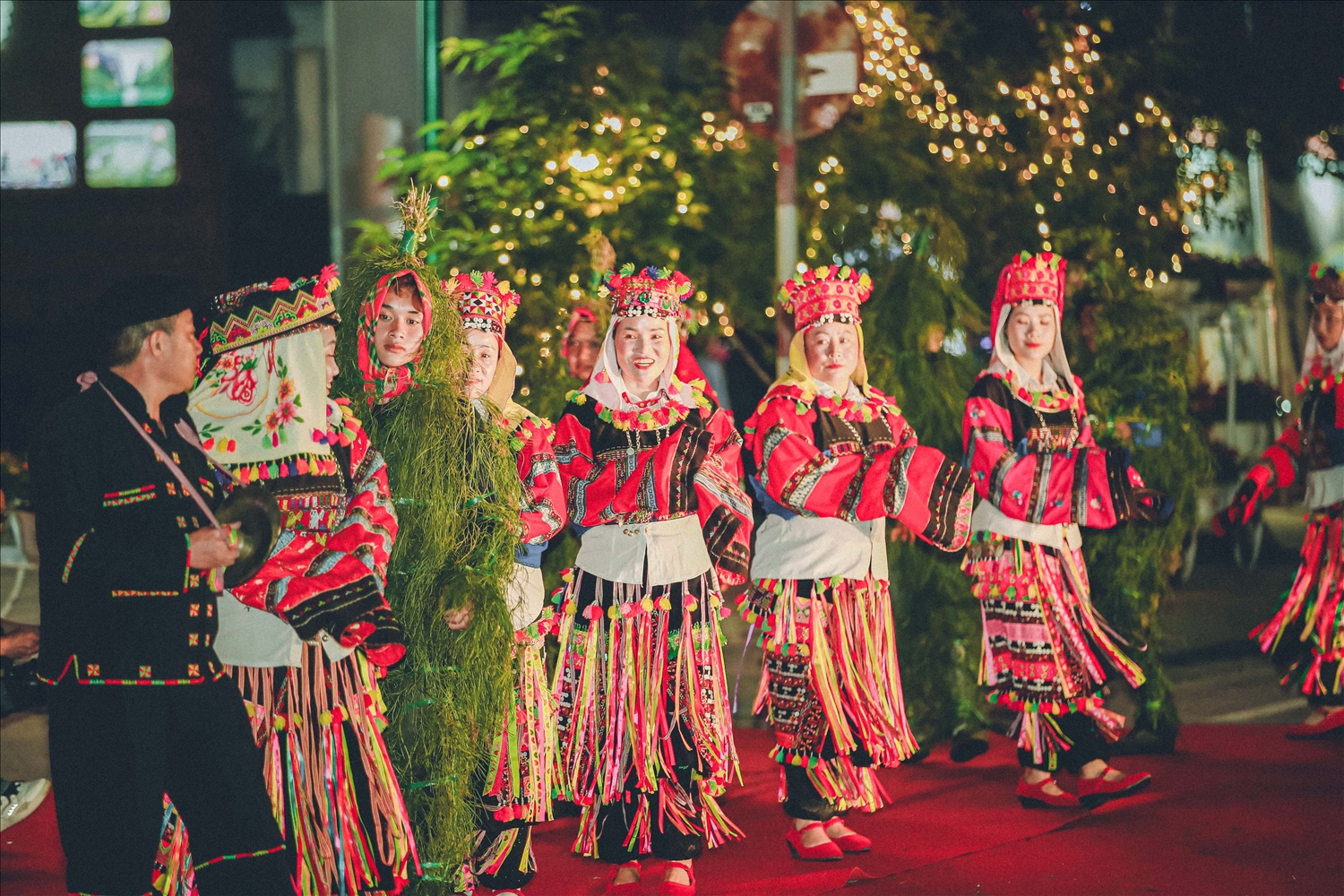 Người mở lối thoát nghèo từ du lịch ở Lô Lô Chải