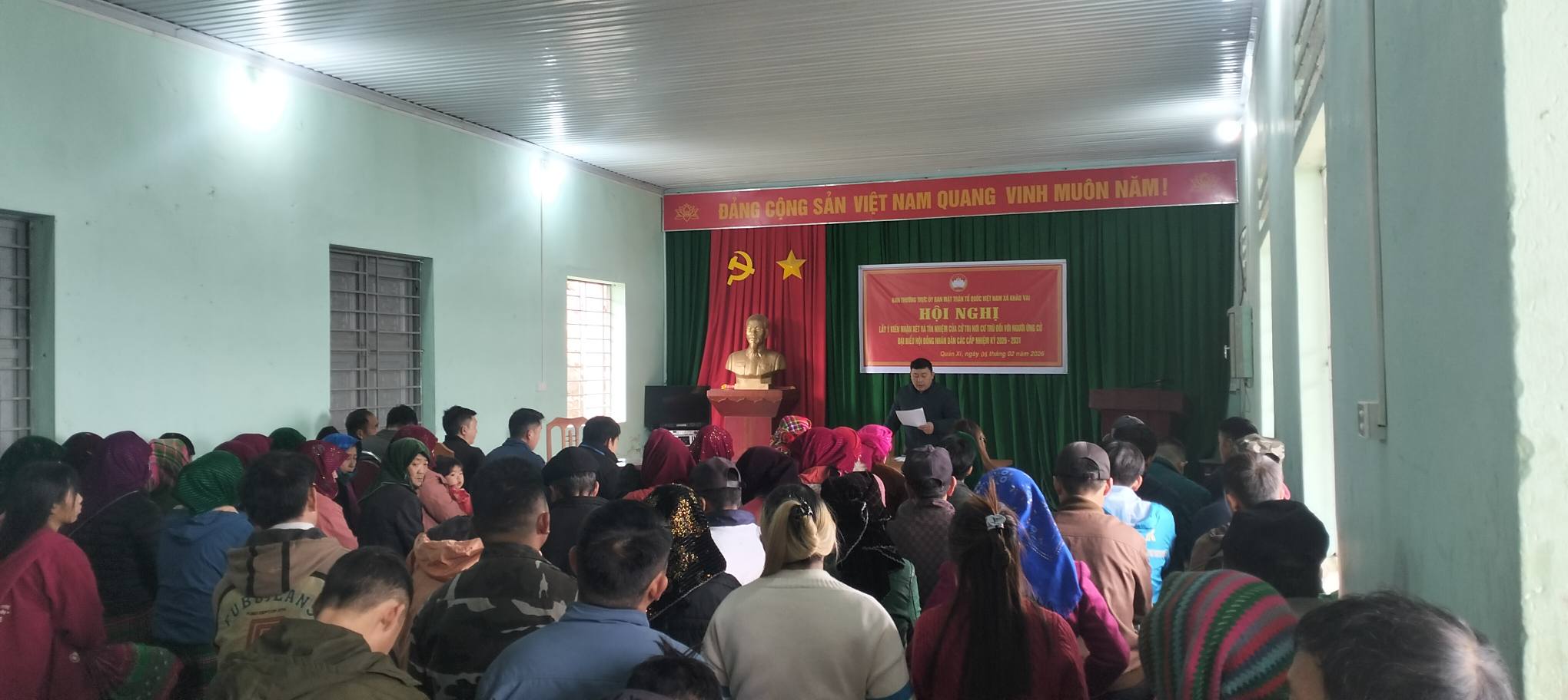 Hội nghị lấy ý kiến nhận xét cử tri nơi cư trú đối với người ứng cử đại biểu HĐND xã Khâu Vai khóa XXI