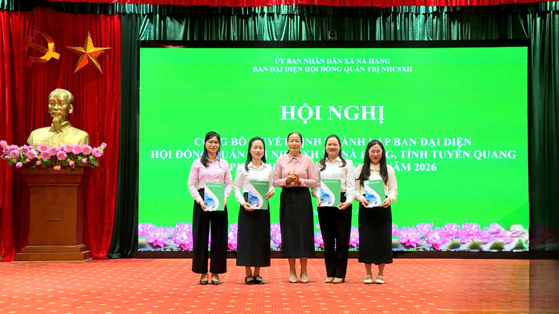 Xã Nà Hang công bố quyết định thành lập Ban đại diện HĐQT Ngân hàng Chính sách xã hội và triển khai nhiệm vụ năm 2026