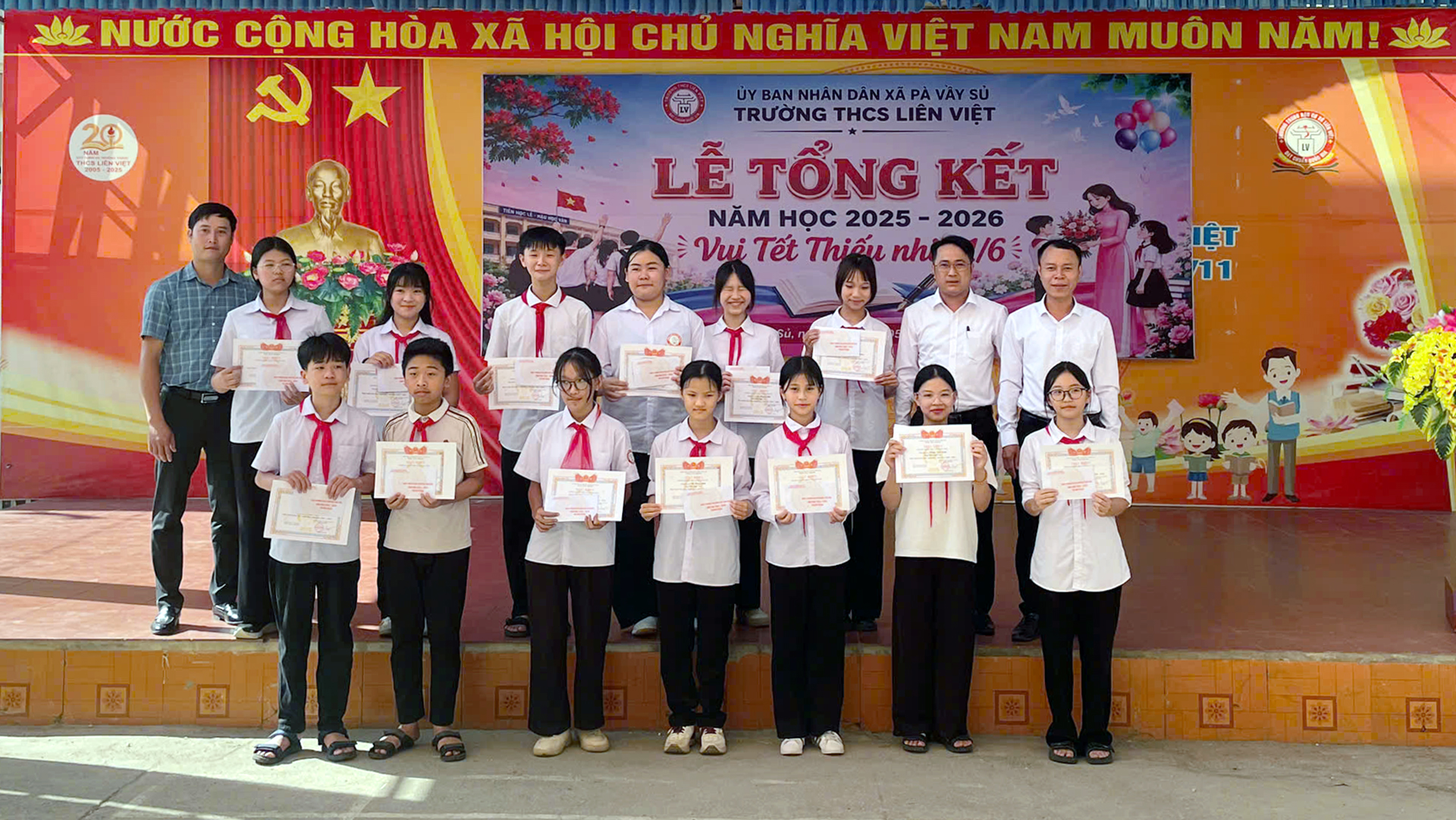 tổng kết năm học trường Liên Việt (10).jpg