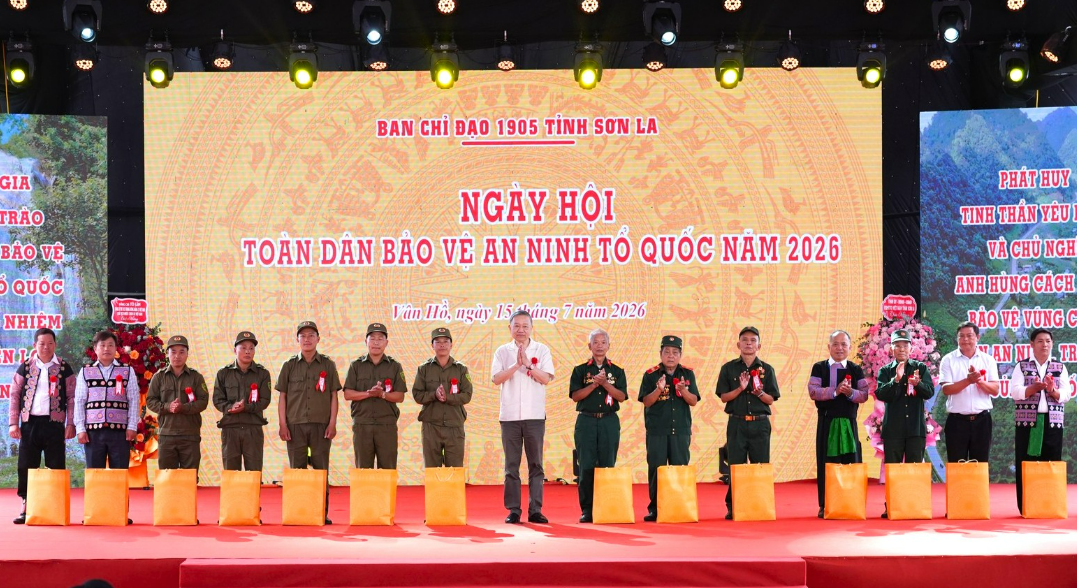 TỔNG BÍ THƯ, CHỦ TỊCH NƯỚC TÔ LÂM DỰ NGÀY HỘI TOÀN DÂN BẢO VỆ AN NINH TỔ QUỐC TẠI TỈNH SƠN LA