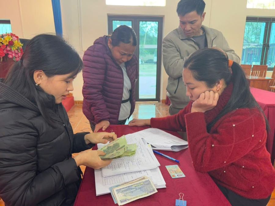 Chi trả cho tổ xung kích Dịch tả lợn ảnh 11.jpg