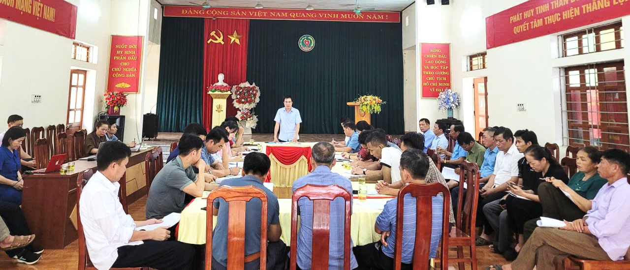 UBND xã làm việc với các Hợp tác xã Nông, Lâm nghiệp về thúc đẩy chuyển đổi cơ cấu cây trồng, vật nuôi và liên kết tiêu thụ sản phẩm trên địa bàn 