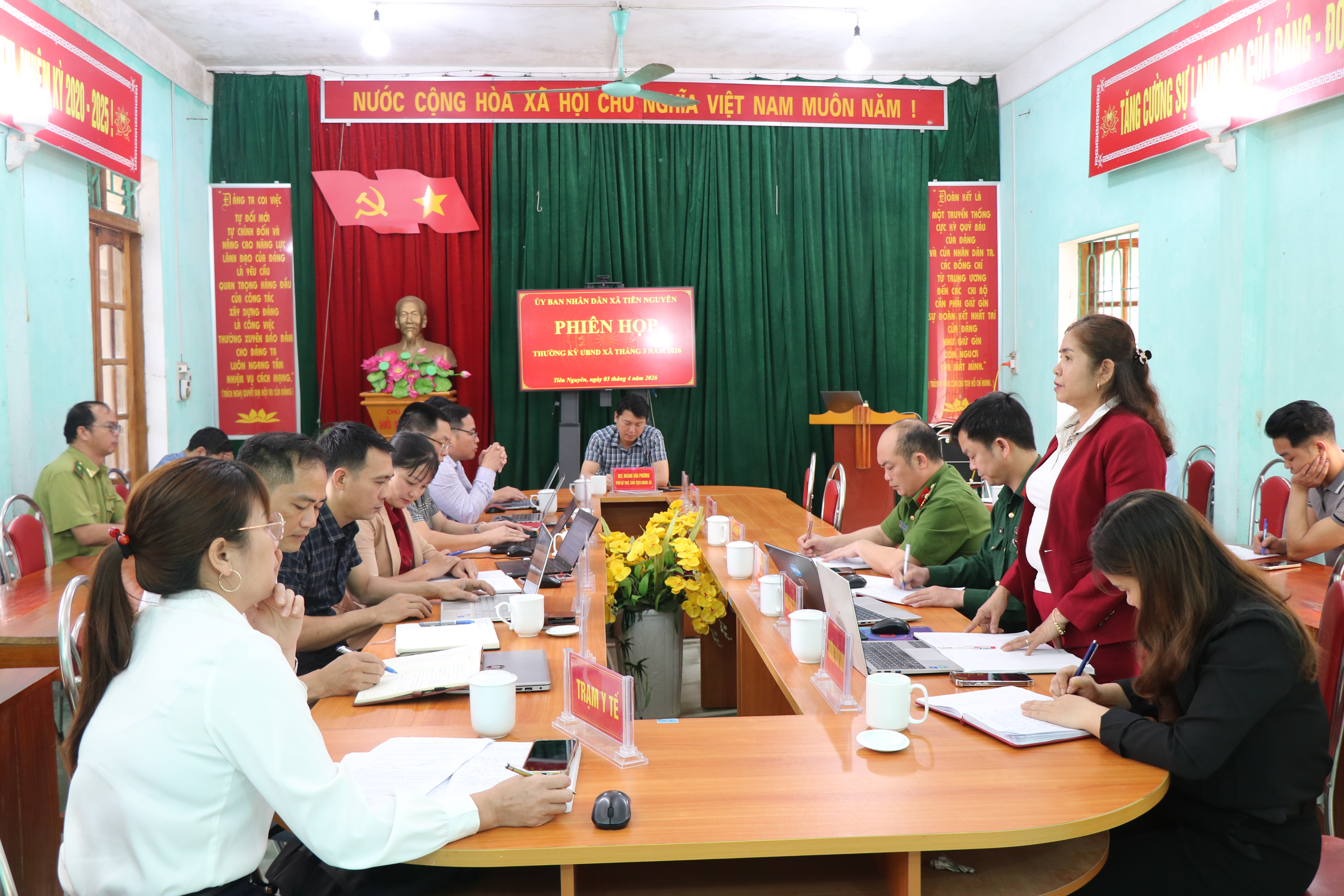 UBND xã Tiên Nguyên họp phiên thường kỳ tháng 4