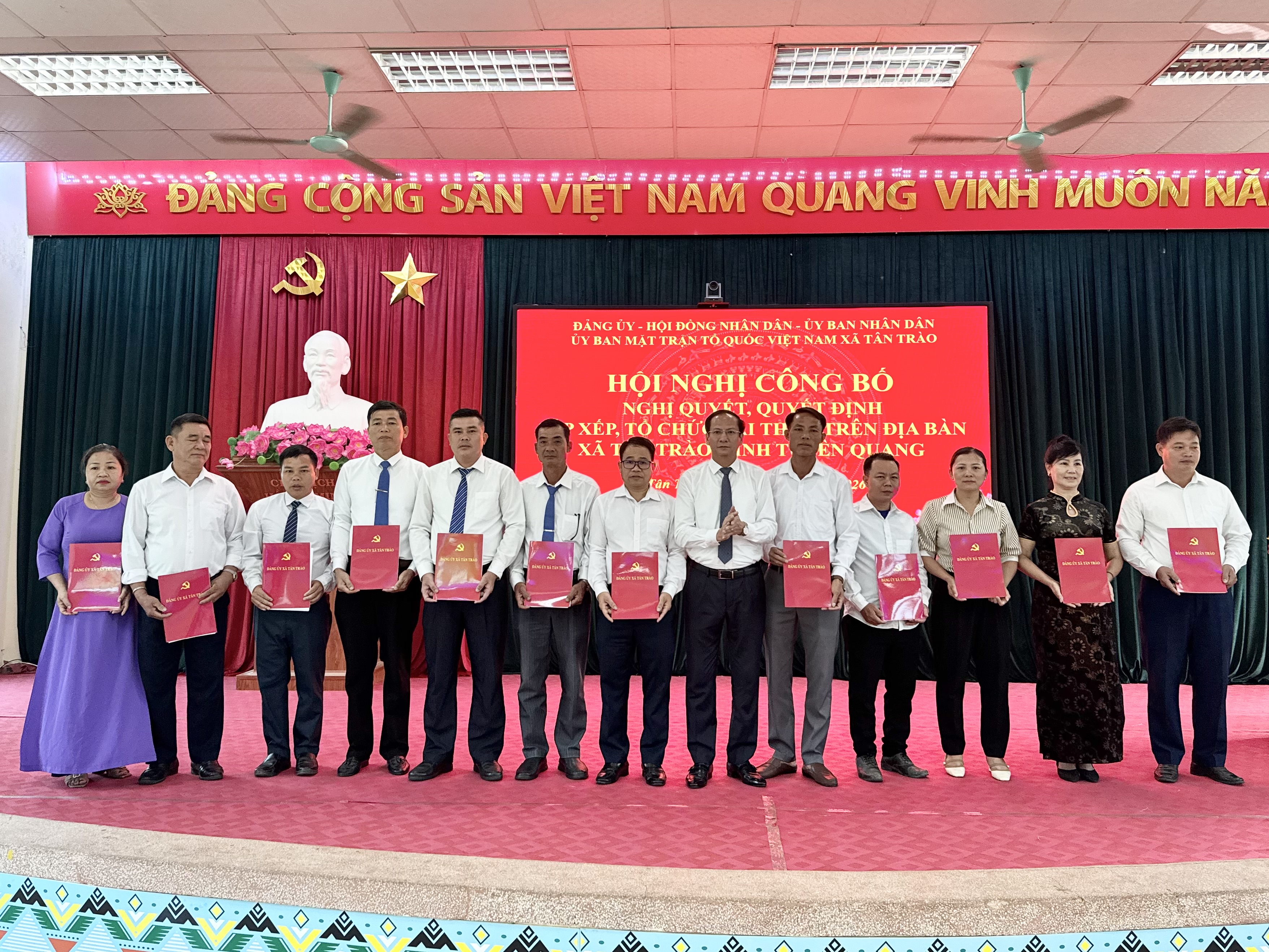 Xã Tân Trào tổ chức Hội nghị công bố các Nghị quyết, Quyết định về công tác tổ chức, cán bộ