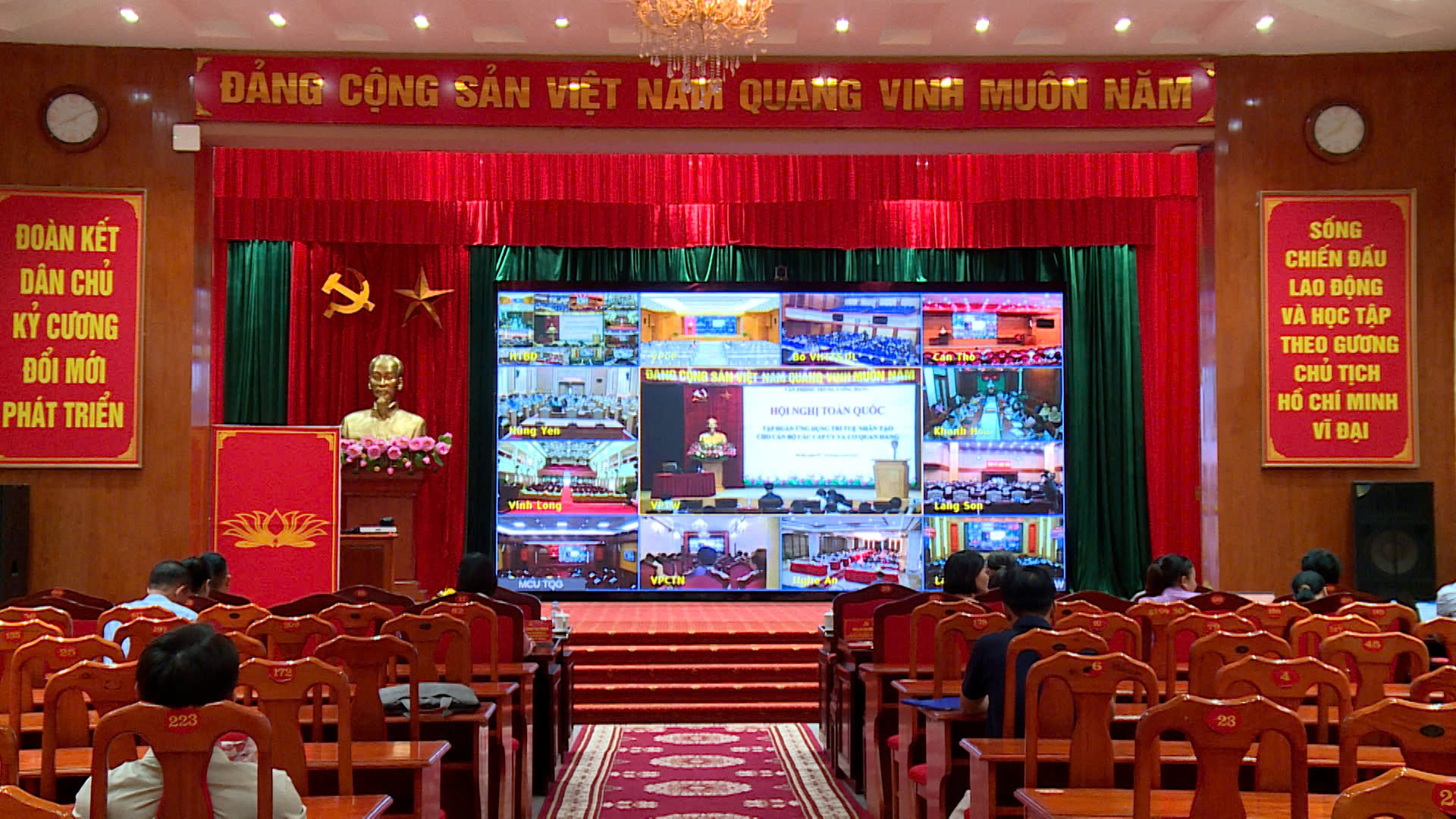 Hội nghị toàn quốc tập huấn ứng dụng trí tuệ nhân tạo cho cán bộ các cấp ủy và cơ quan đảng