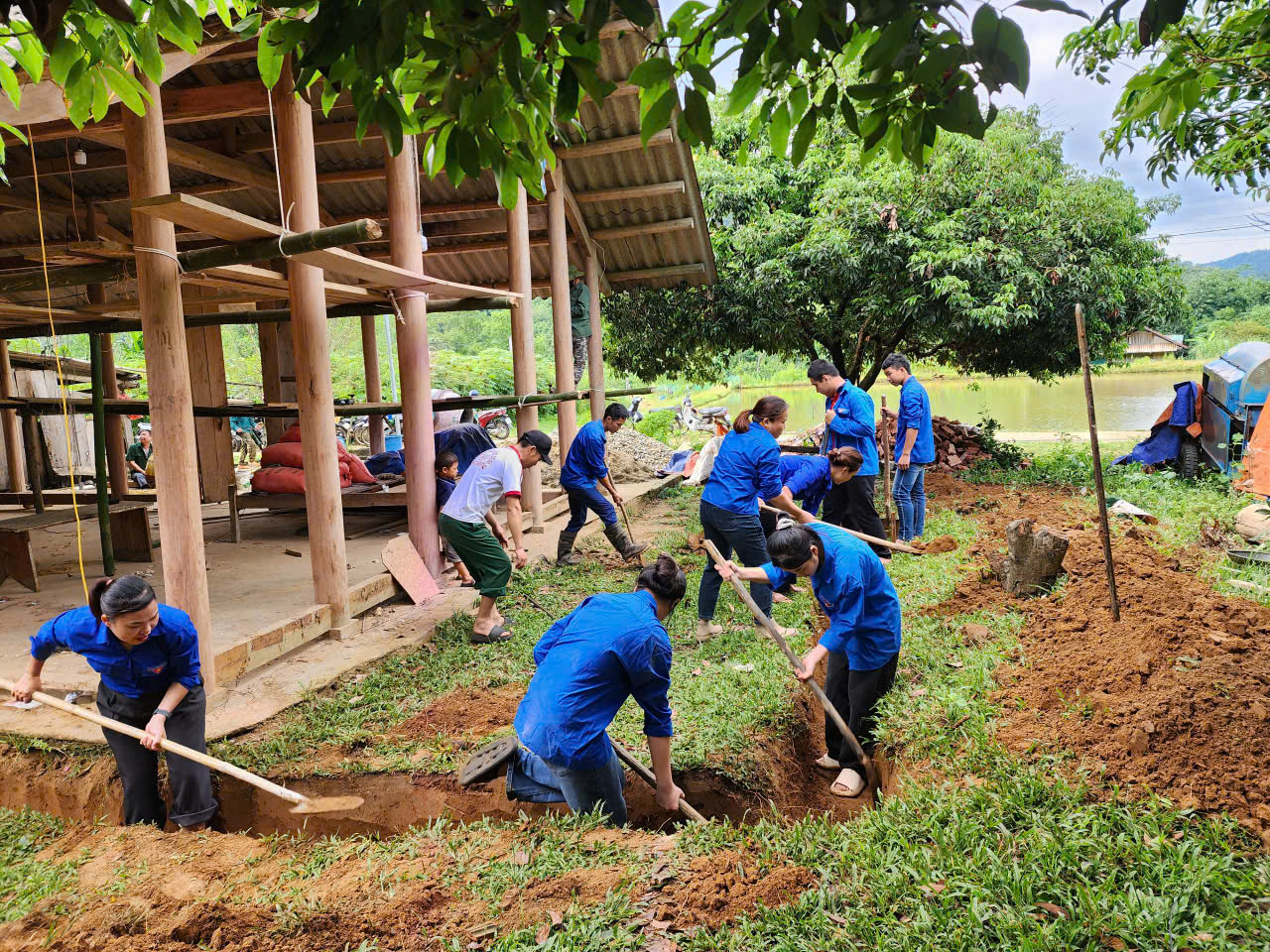 Tuổi trẻ Nà Hang chung tay xoá nhà tạm, nhà dột nát trên địa bàn