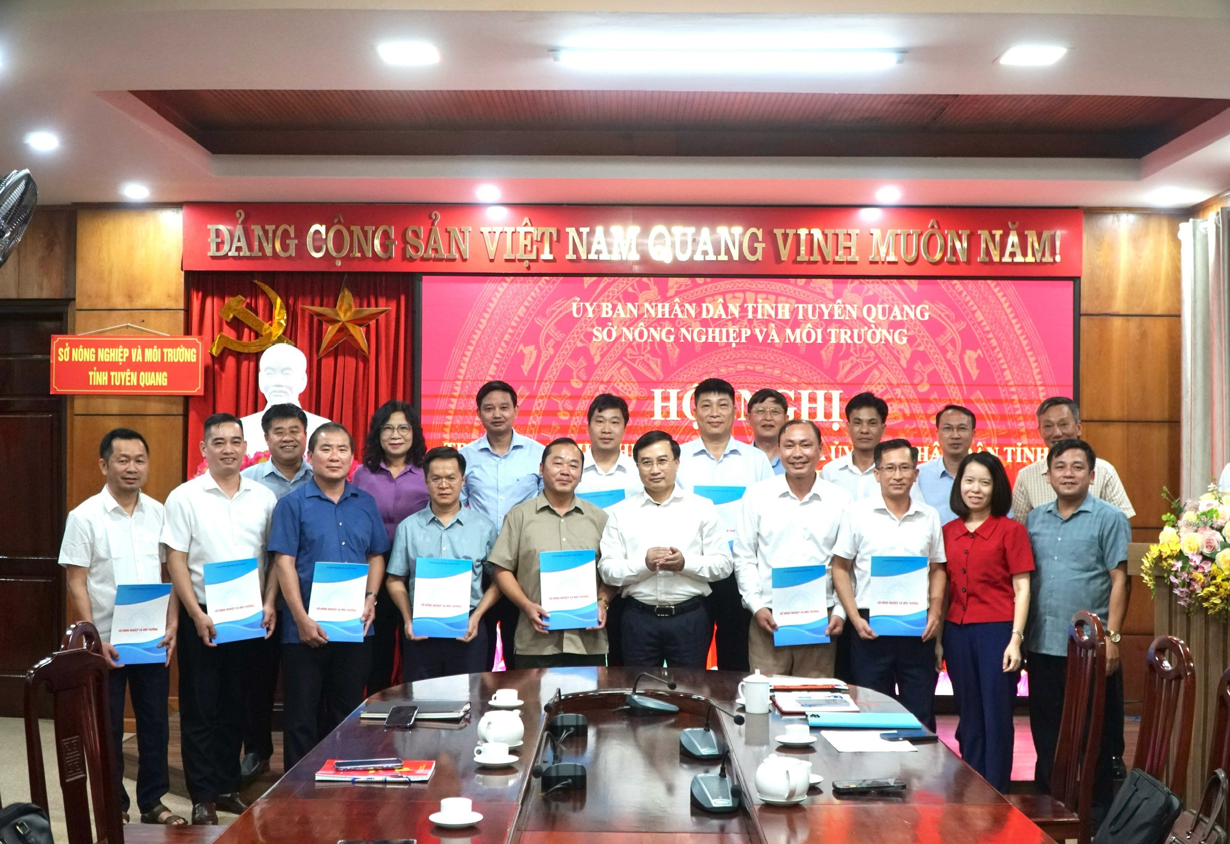 Sở Nông nghiệp và Môi trường tổ chức Hội nghị công bố các quyết định về tổ chức lại đơn vị sự nghiệp công lập và bổ nhiệm lãnh đạo đơn vị sau sáp nhập