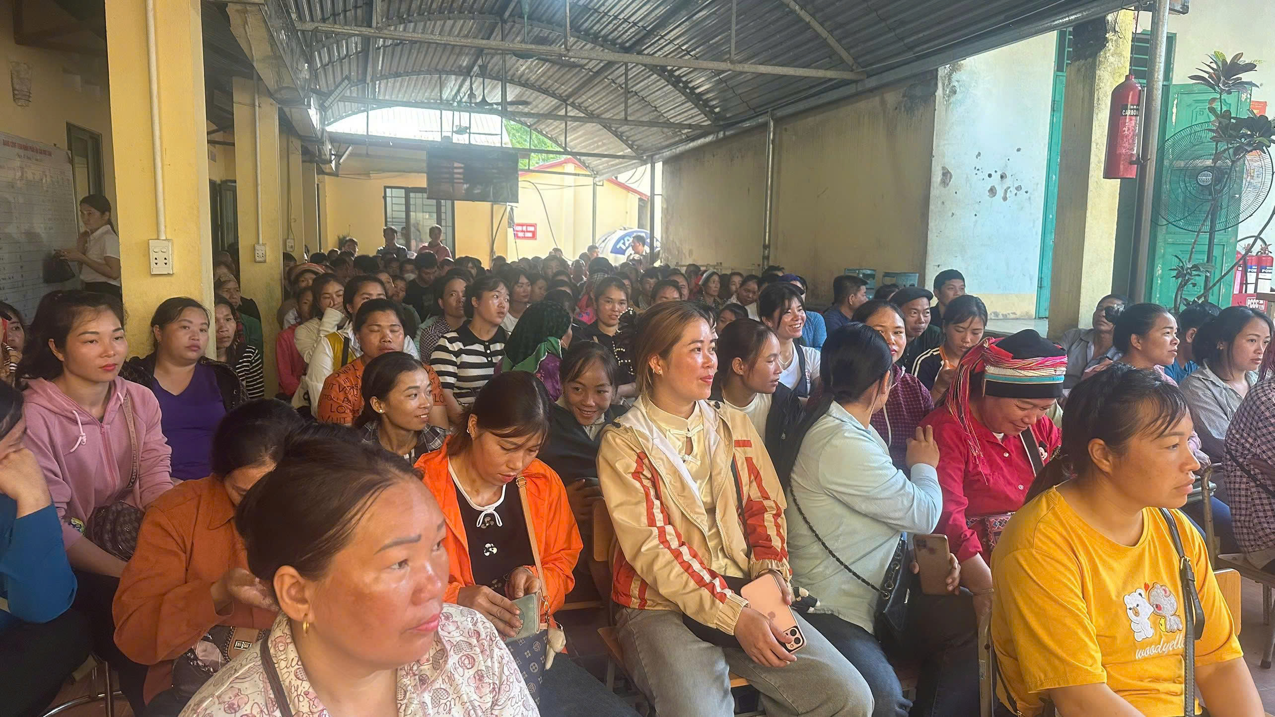 HỌP PHỤ HUYNH BÁN TRÚ CUỐI NĂM CỦA TRƯỜNG Phổ THÔNG DÂN TỘC BÁN TRÚ TIỂU HỌC MINH TÂN