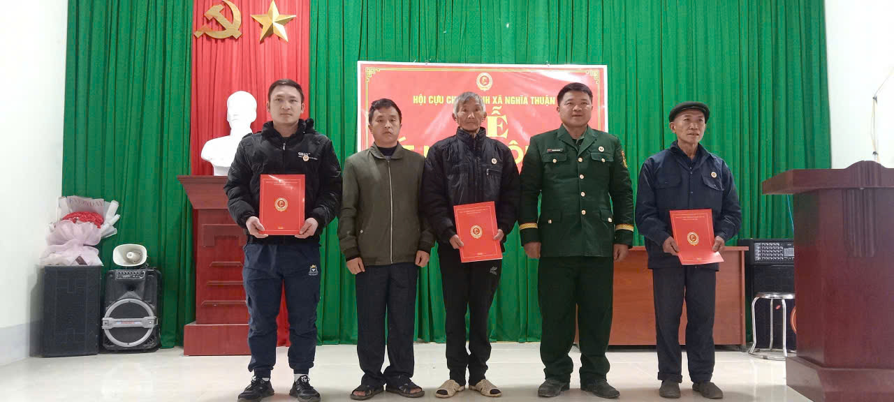 Hội Cựu chiến binh xã Nghĩa Thuận tổ chức Lễ kết nạp hội viên năm 2026