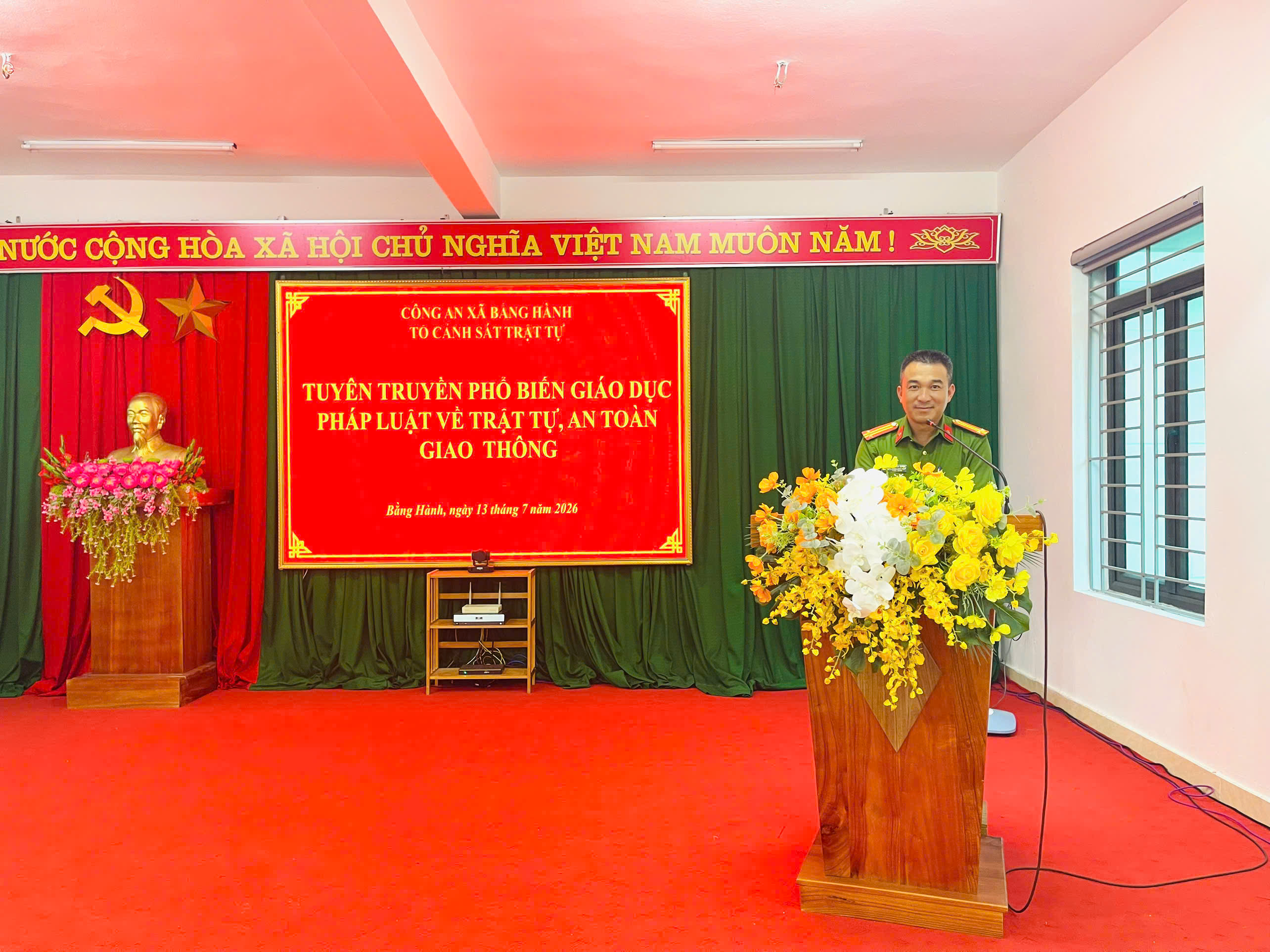 TỔ CẢNH SÁT TRẬT TỰ CÔNG AN XÃ BẰNG HÀNH TĂNG CƯỜNG TUYÊN TRUYỀN, NÂNG CAO Ý THỨC CHẤP HÀNH PHÁP LUẬT VỀ TRẬT TỰ, AN TOÀN GIAO THÔNG