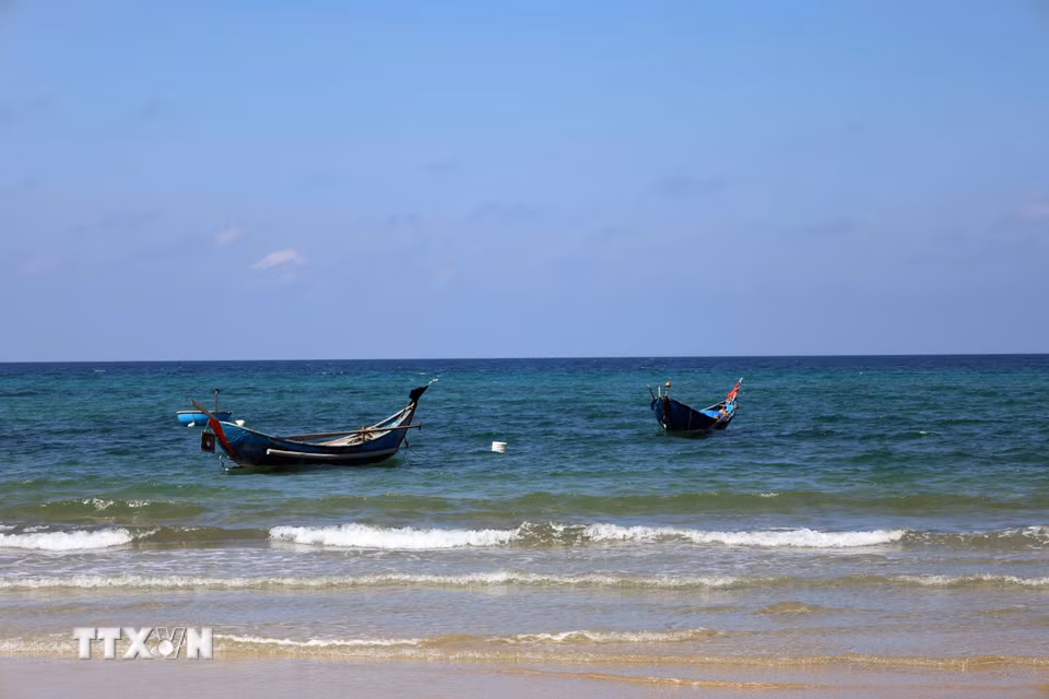 Vẻ đẹp hoang sơ của những bãi biển phía Nam Đà Nẵng