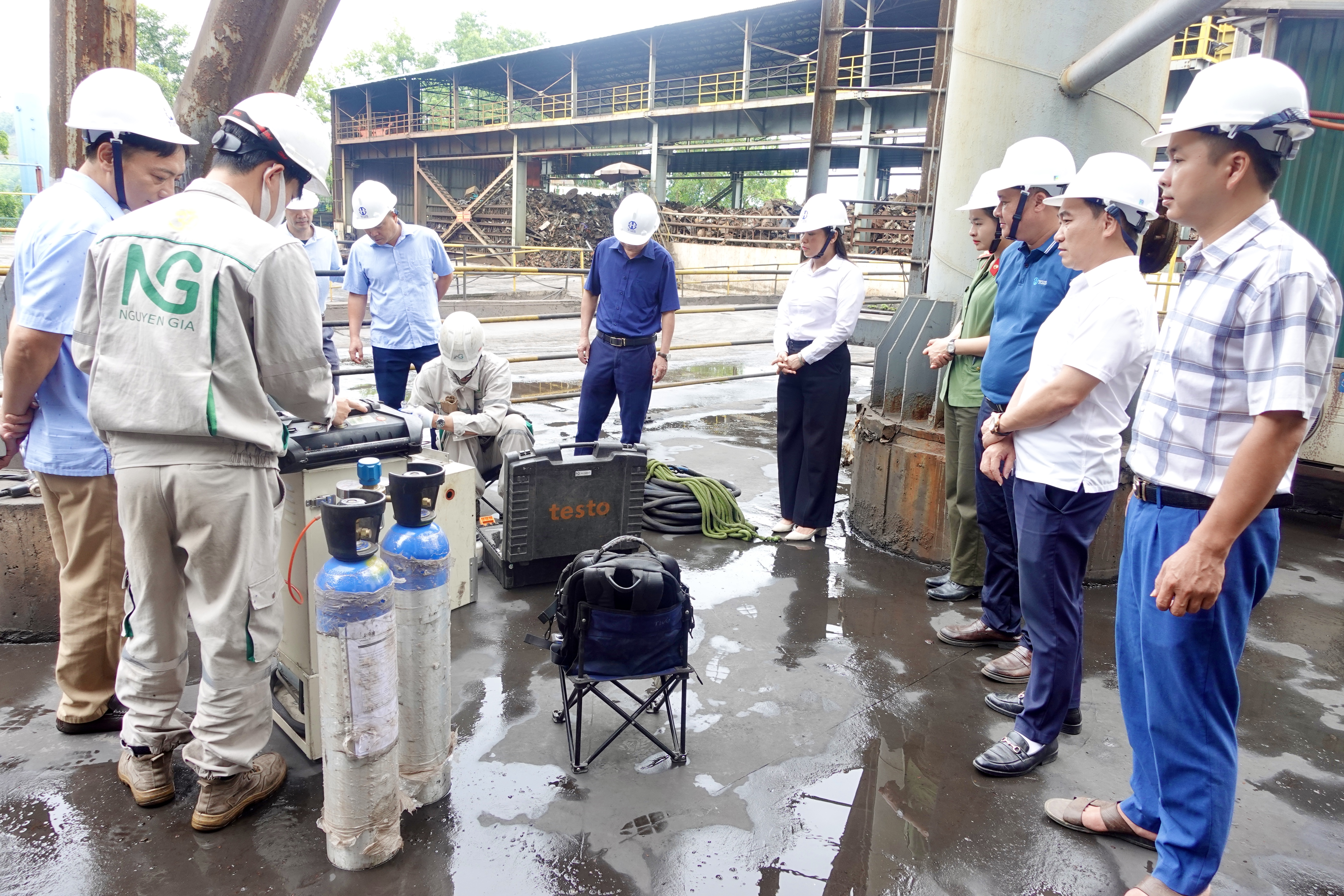 THƯỜNG TRỰC HĐND PHƯỜNG BÌNH THUẬN KHẢO SÁT THỰC TẾ CÔNG TÁC BẢO VỆ MÔI TRƯỜNG TẠI MỘT SỐ DOANH NGHIỆP TRÊN ĐỊA BÀN