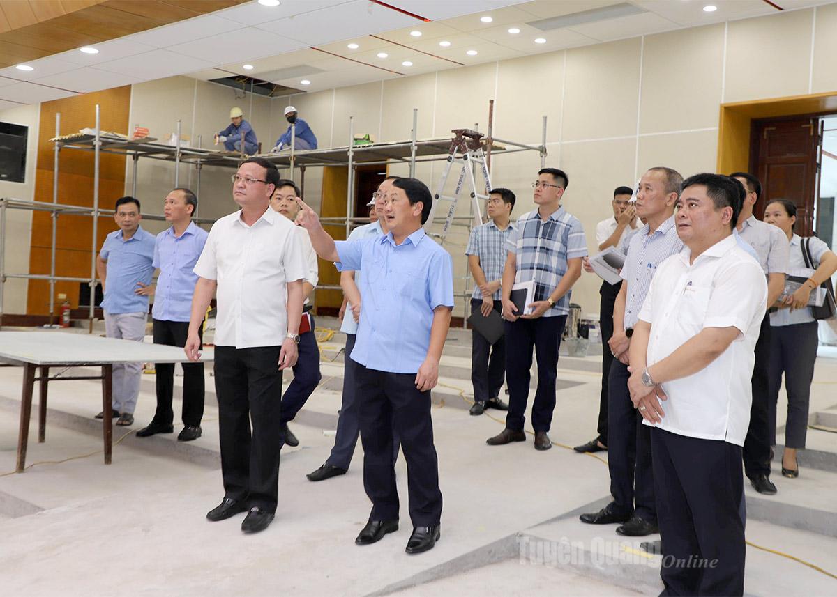 Bí thư Tỉnh ủy Hầu A Lềnh kiểm tra Dự án cải tạo, sửa chữa Trung tâm Hội nghị tỉnh