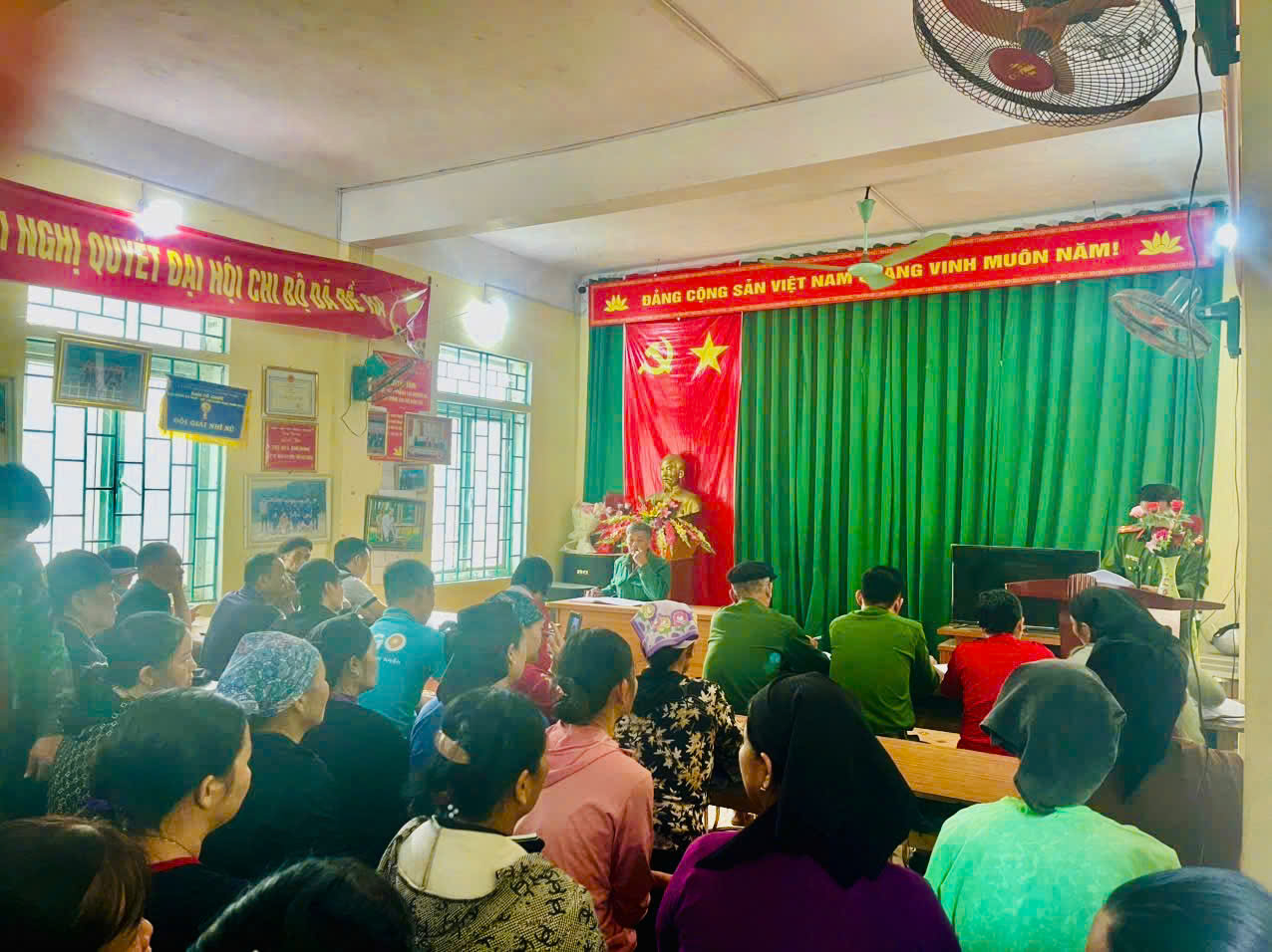 CÔNG AN XÃ MINH NGỌC ĐẨY MẠNH CÔNG TÁC TUYÊN TRUYỀN PHỔ BIẾN GIÁO DỤC PHÁP LUẬT