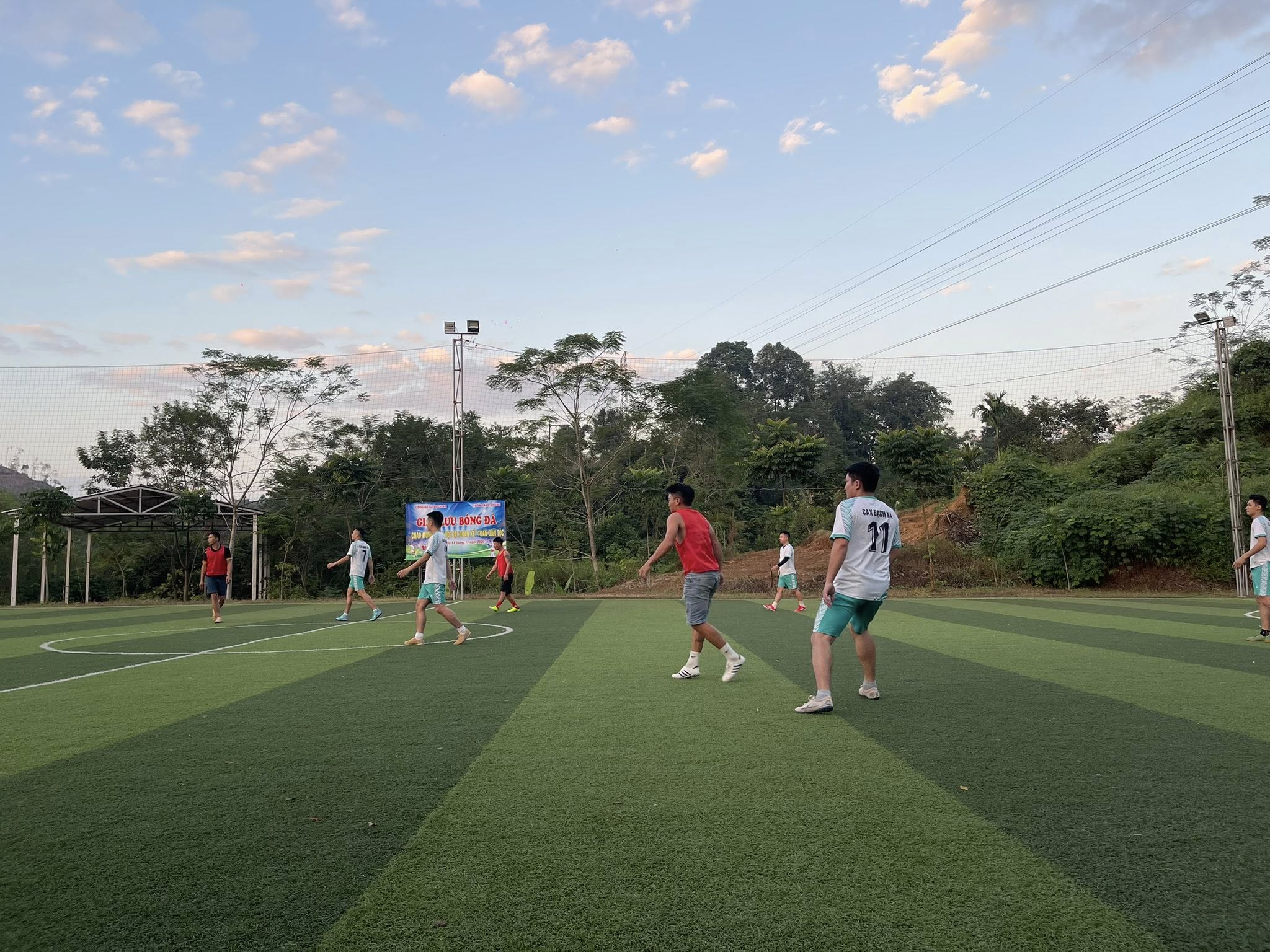 GIAO LƯU BÓNG ĐÁ CHÀO MỪNG NGÀY HỘI ĐẠI ĐOÀN KẾT TOÀN DÂN TỘC NĂM 2025 