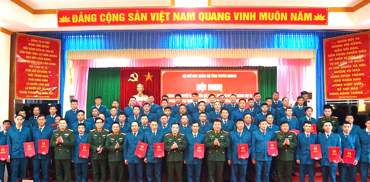 Tuyển dụng, điều động Sĩ quan dự bị và Quân nhân chuyên nghiệp cho cơ sở