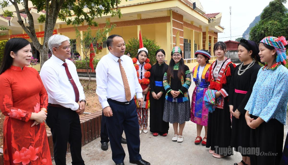 Chủ tịch UBND tỉnh kiểm tra công tác triển khai nhiệm vụ năm học mới