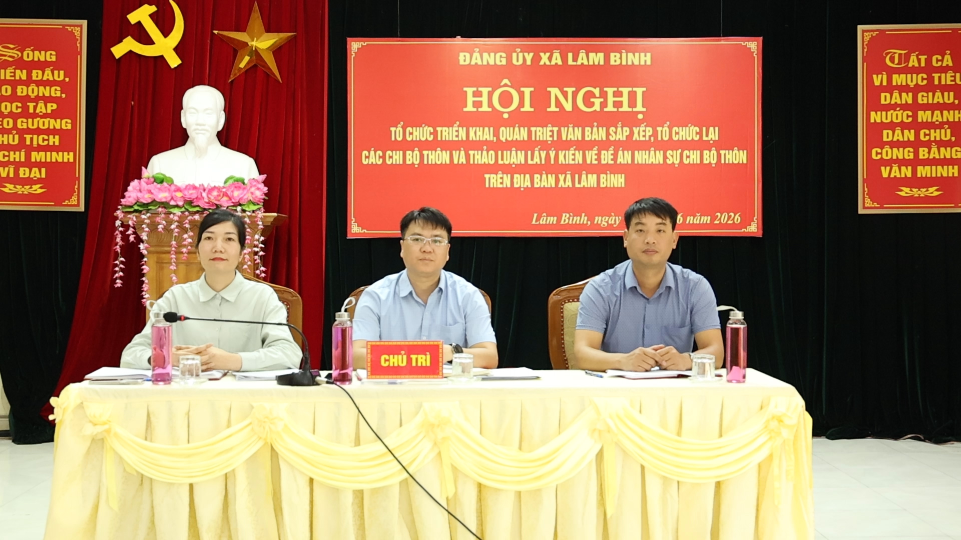 Hội nghị tổ chức triển khai, quán triệt văn bản sắp xếp, tổ chức lại các chi bộ thôn và thảo luận lấy ý kiến về Đề án nhân sự chi bộ thôn trên địa bàn xã Lâm Bình 