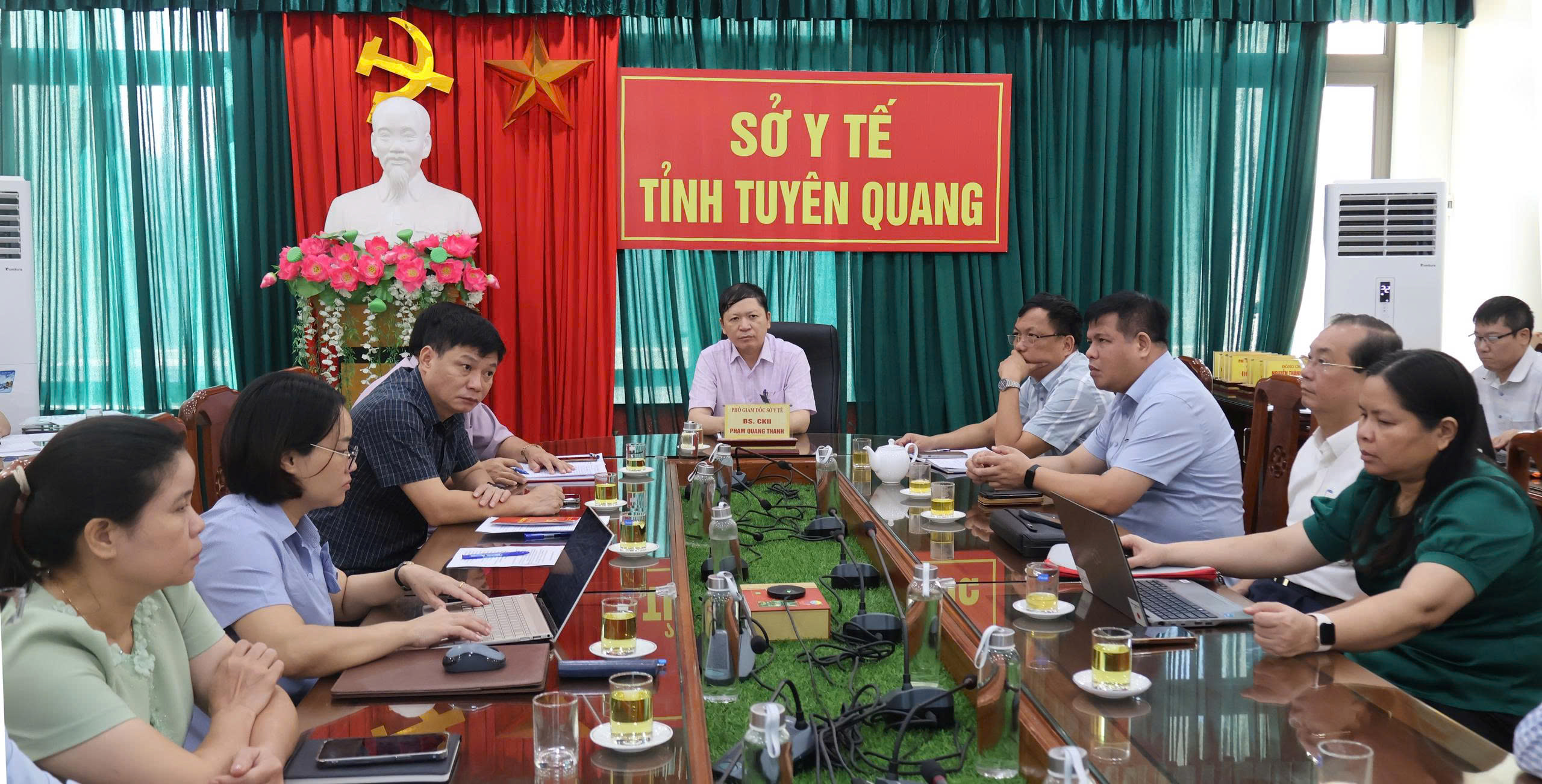 Hội nghị toàn quốc quán triệt và triển khai các nghị quyết của Đảng