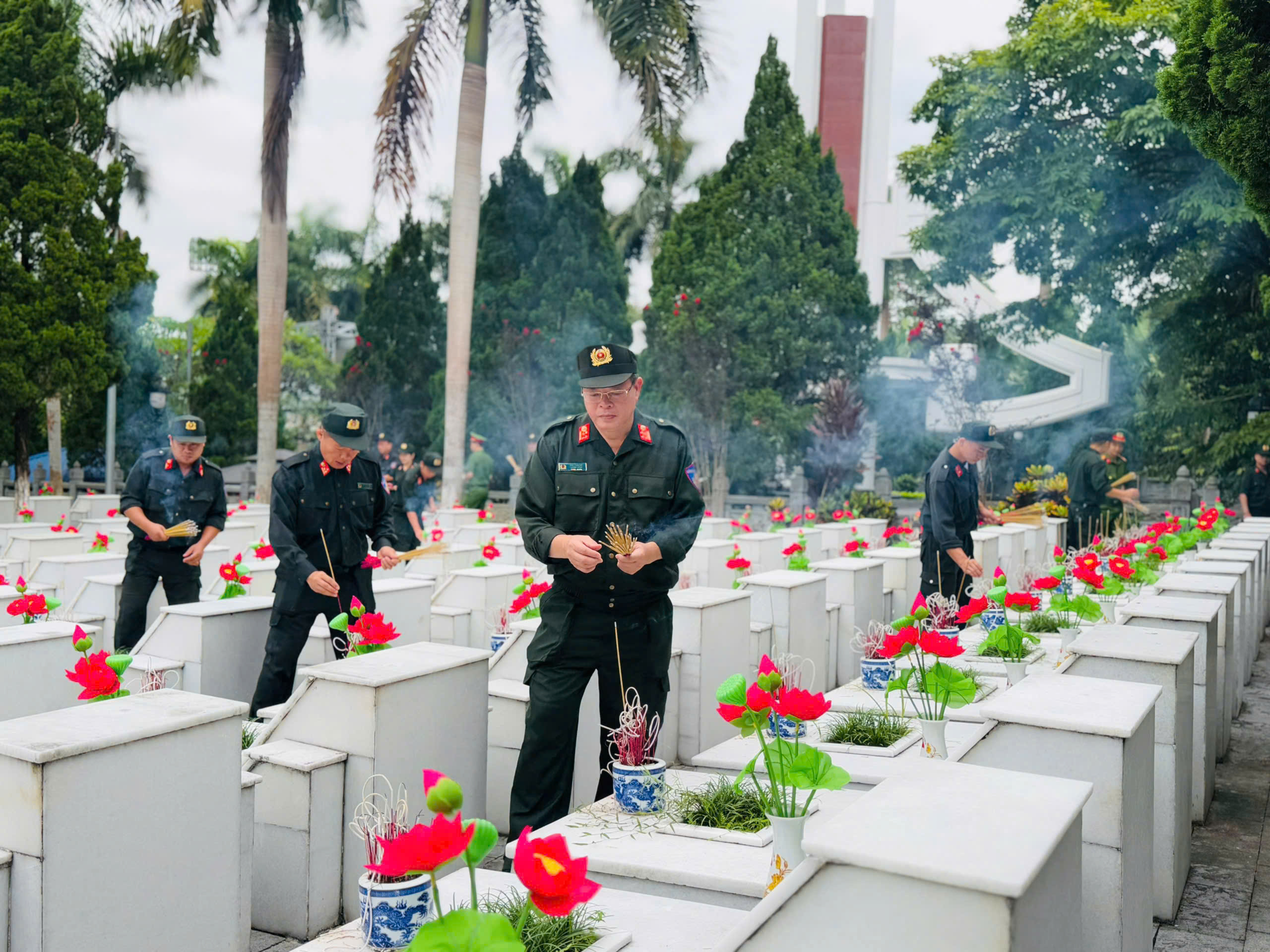 PHÒNG CẢNH SÁT CƠ ĐỘNG TỔ CHỨC CÁC HOẠT ĐỘNG NHÂN DỊP KỶ NIỆM 79 NĂM NGÀY THƯƠNG BINH, LIỆT SỸ