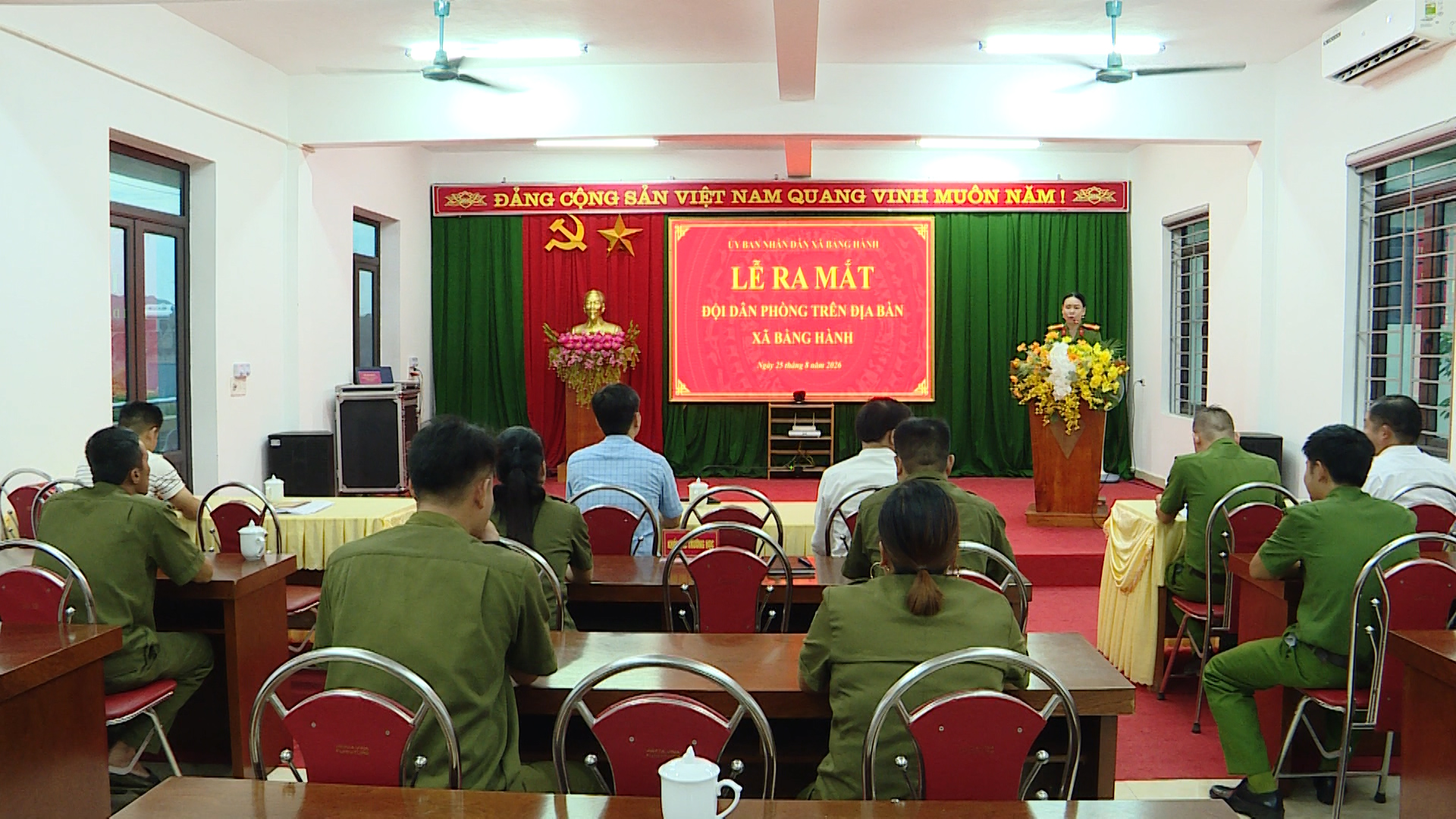 CÔNG AN XÃ BẰNG HÀNH THAM MƯU RA MẮT 16 ĐỘI DÂN PHÒNG VỚI 88 THÀNH VIÊN