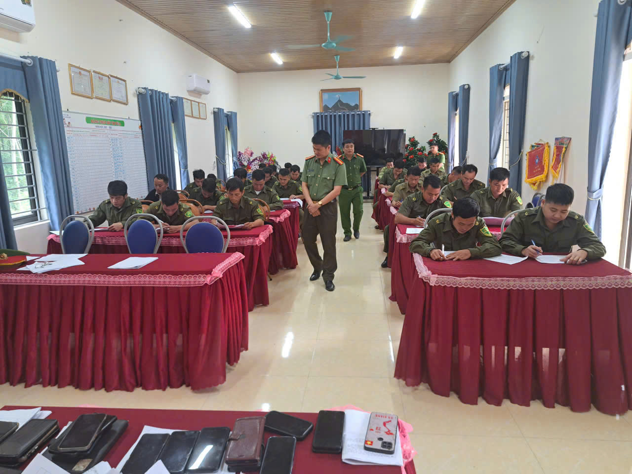 “SÁT HẠCH” THỰC TIỄN LỰC LƯỢNG ANTT CƠ SỞ – NÂNG CAO BẢN LĨNH, VỮNG VÀNG TUYẾN ĐẦU