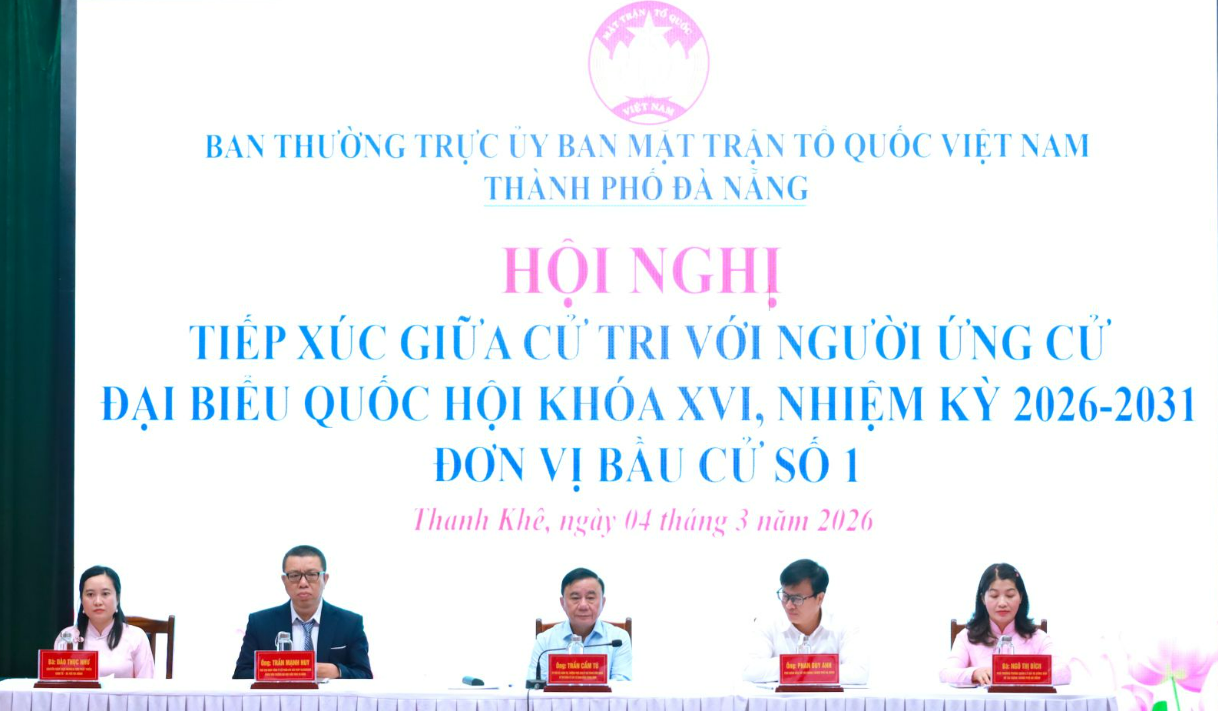 ĐỒNG CHÍ THƯỜNG TRỰC BAN BÍ THƯ TRẦN CẨM TÚ DỰ HỘI NGHỊ TIẾP XÚC GIỮA CỬ TRI VỚI NGƯỜI ỨNG CỬ ĐẠI BIỂU QUỐC HỘI KHÓA XVI