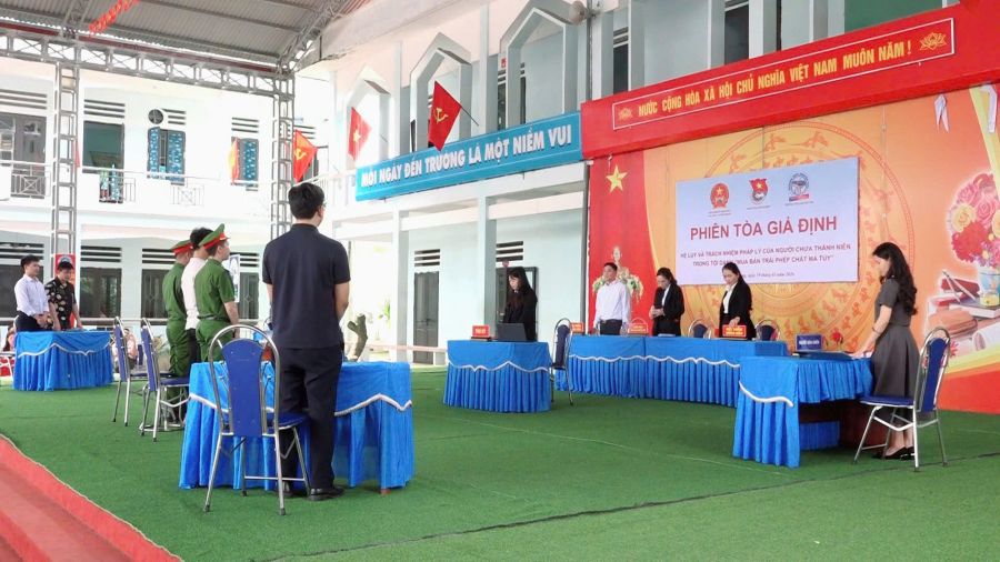 Phiên tòa giả định tuyên truyền pháp luật về phòng chống ma túy