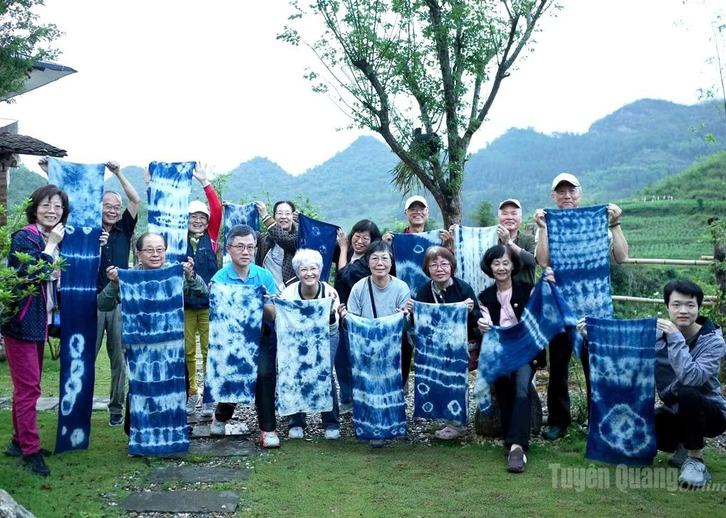 Young people breathe new life into traditional crafts