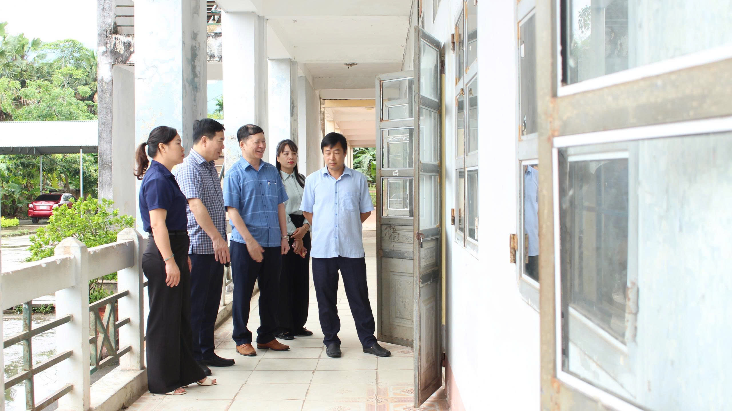 BAN CHỈ ĐẠO CẤP TỈNH KIỂM TRA CÔNG TÁC CHUẨN BỊ KỲ THI TỐT NGHIỆP THPT NĂM 2026 TẠI XÃ QUANG BÌNH