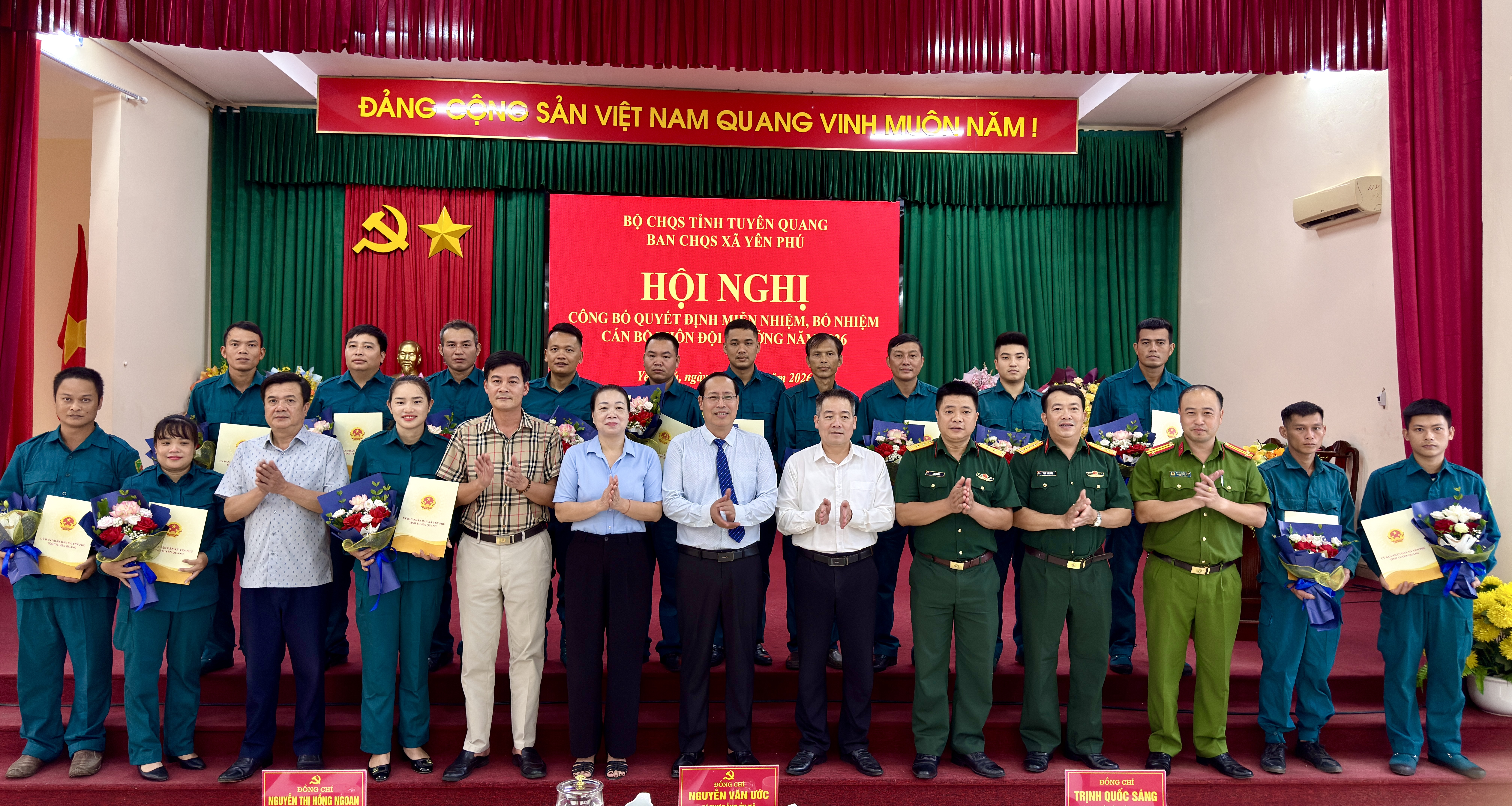 BAN CHỈ HUY QUÂN SỰ XÃ YÊN PHÚ TỔ CHỨC HỘI NGHỊ CÔNG BỐ QUYẾT ĐỊNH MIỄN NHIỆM, BỔ NHIỆM CÁN BỘ THÔN ĐỘI TRƯỞNG NĂM 2026