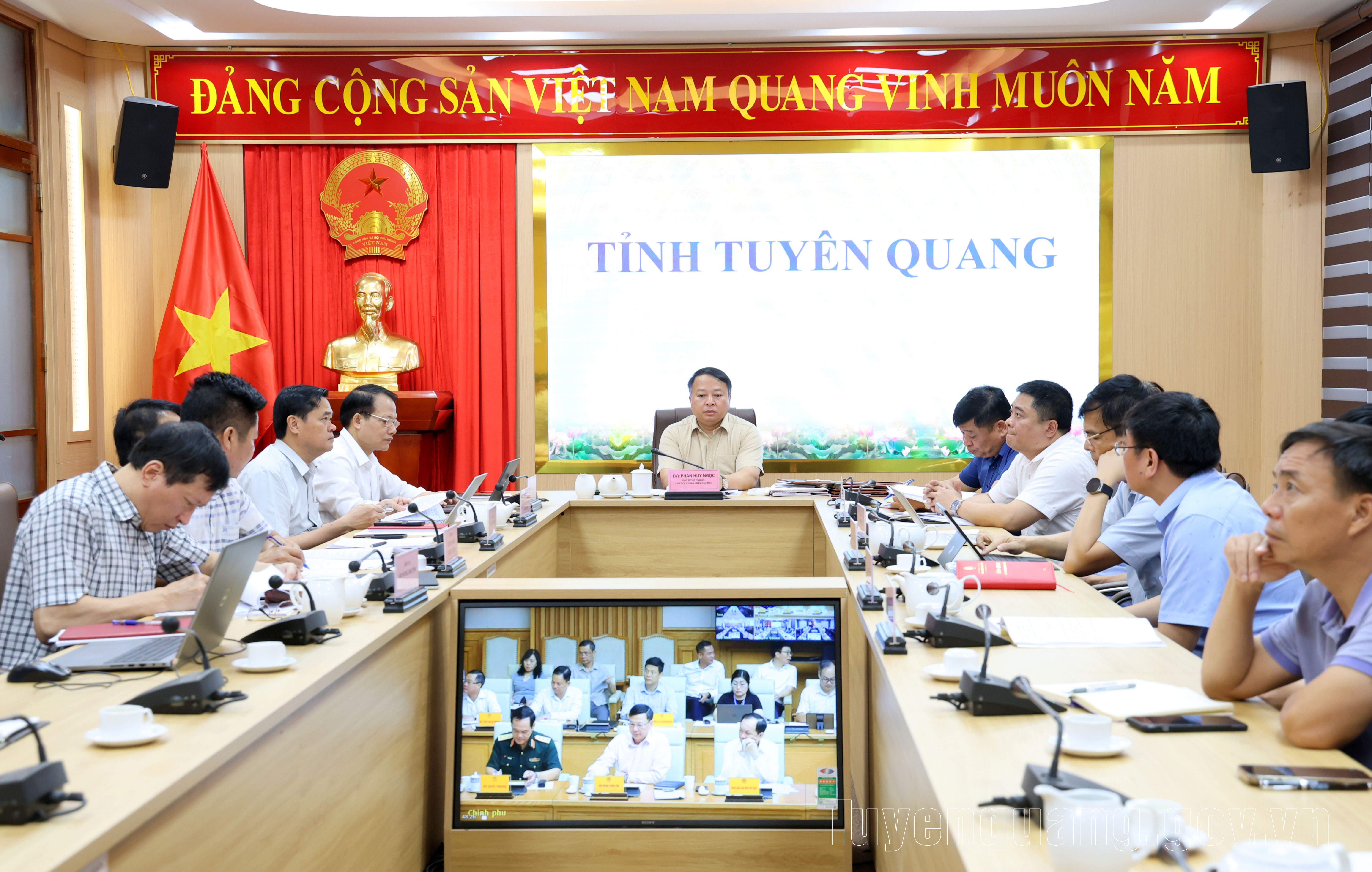 Quyết tâm hoàn thành mục tiêu 3.000 km đường bộ cao tốc