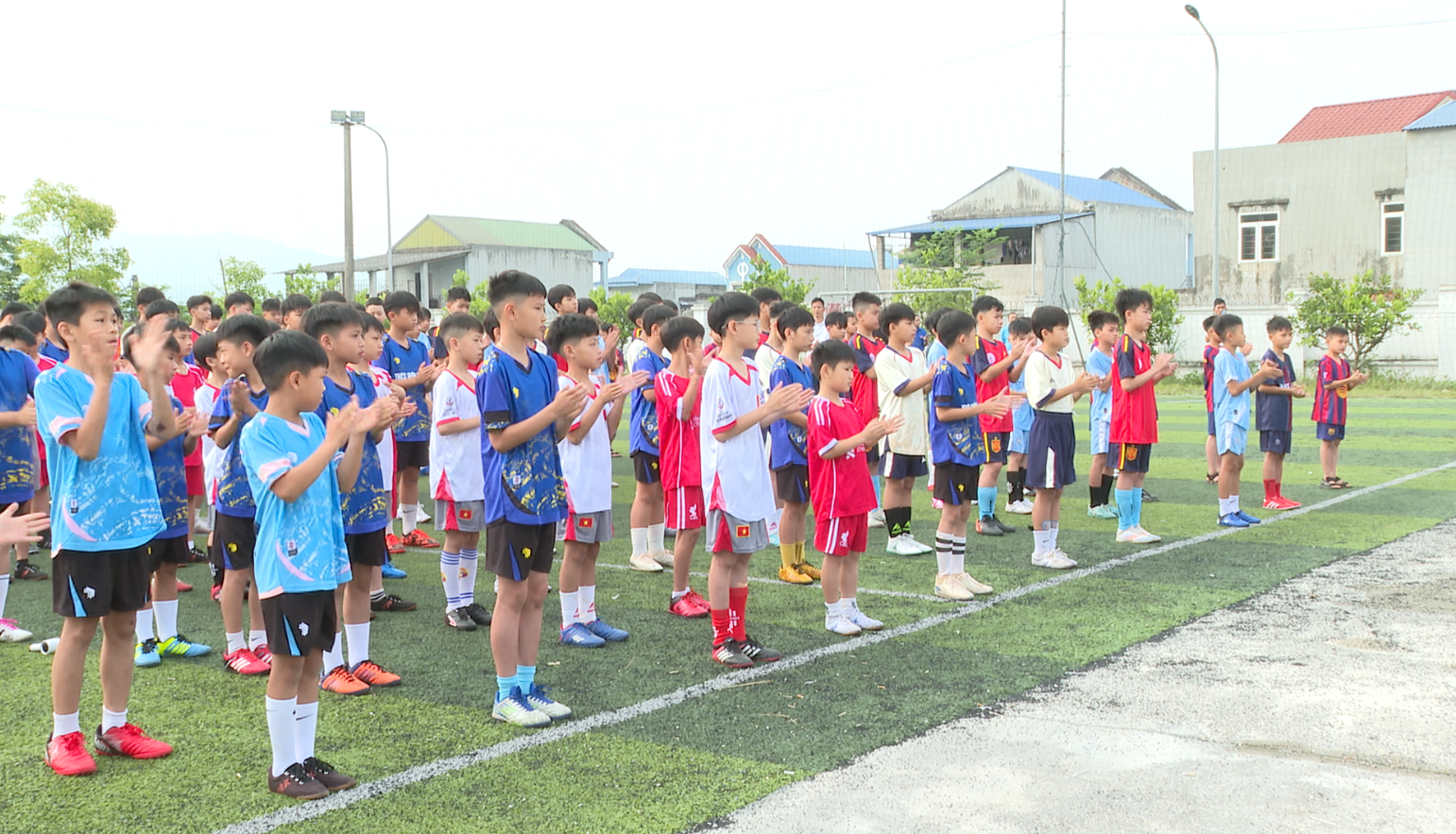 Khai mạc Giải bóng đá thiếu niên, nhi đồng xã Sơn Dương năm 2026