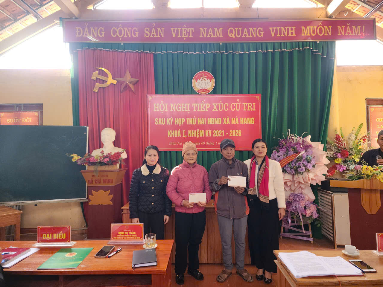 Xã Nà Hang tổ chức tiếp xúc cử tri sau kỳ họp thứ hai HĐND xã khóa I, nhiệm kỳ 2021 - 2026