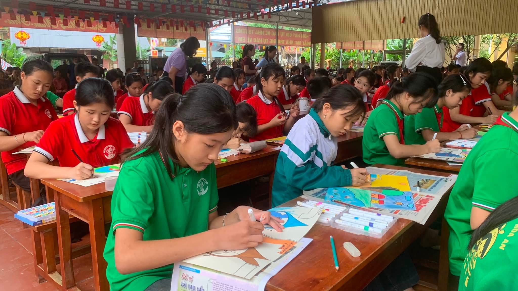 Hội thi vẽ tranh Hưởng ứng Tuần lễ Quốc gia Nước sạch và vệ sinh môi trường năm 2026 với chủ đề “Cấp nước an toàn - Ứng dụng công nghệ số - Phát triển bền vững”.