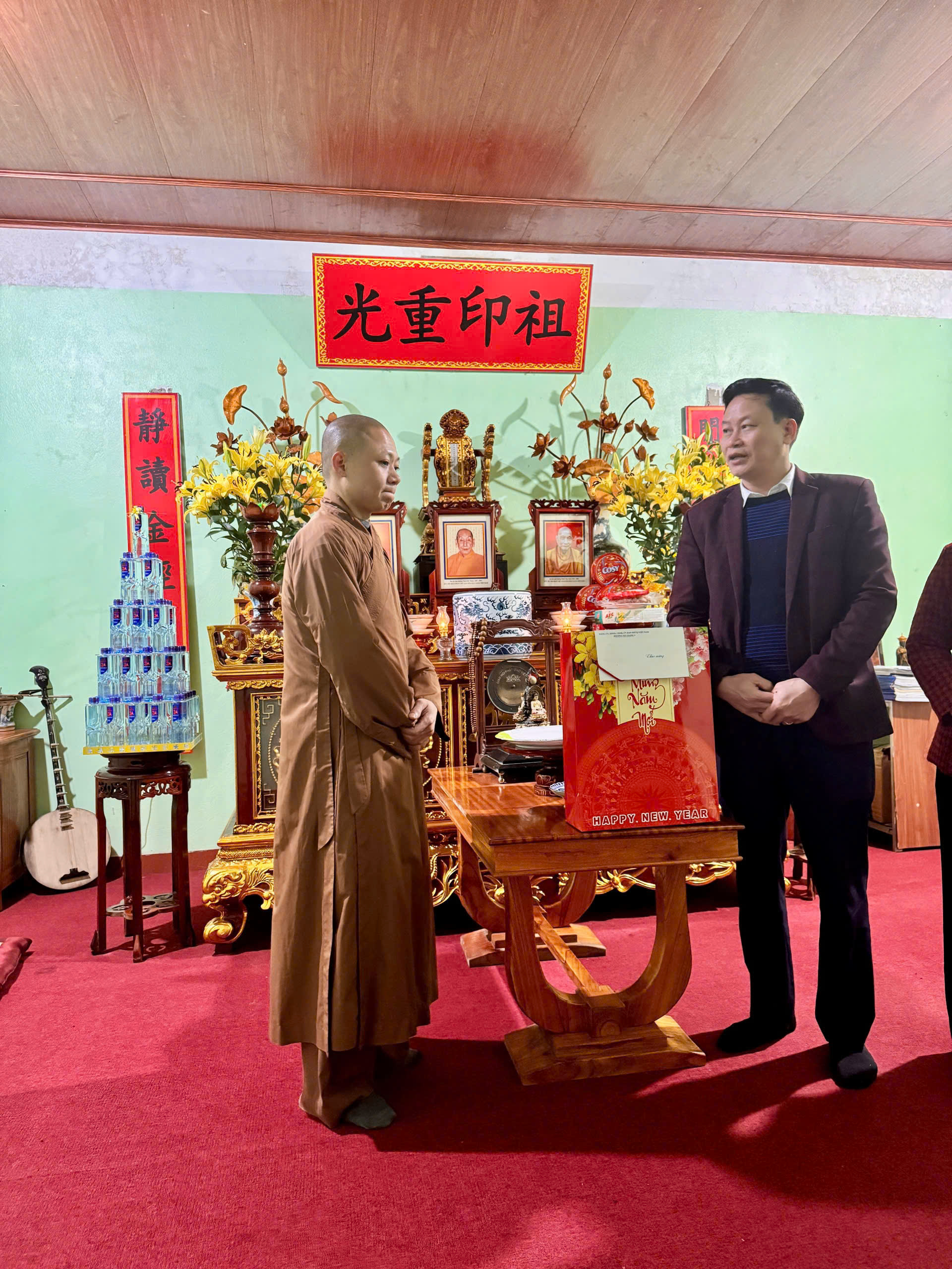 LÃNH ĐẠO UBND PHƯỜNG HÀ GIANG 1 THĂM VÀ CHÚC TẾT CÁC CƠ SỞ TÔN GIÁO TRÊN ĐỊA BÀN.