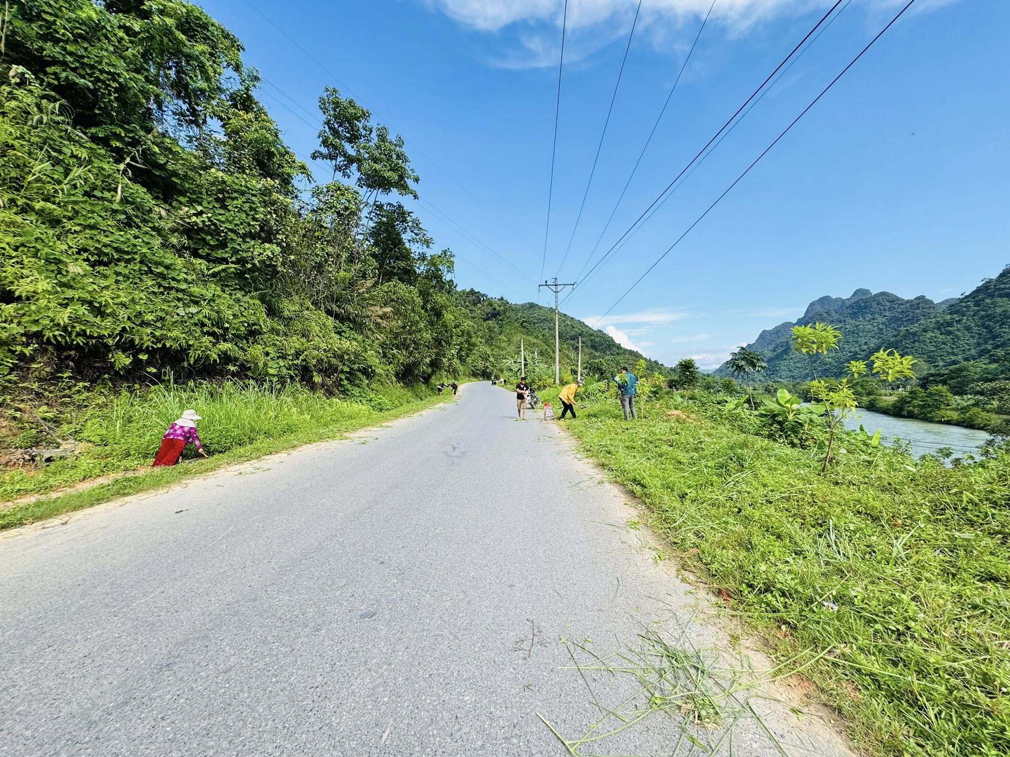 Xã Thuận Hòa tổ chức Lễ phát động phong trào toàn dân chung tay bảo vệ môi trường vì một Việt Nam xanh - sạch - đẹp