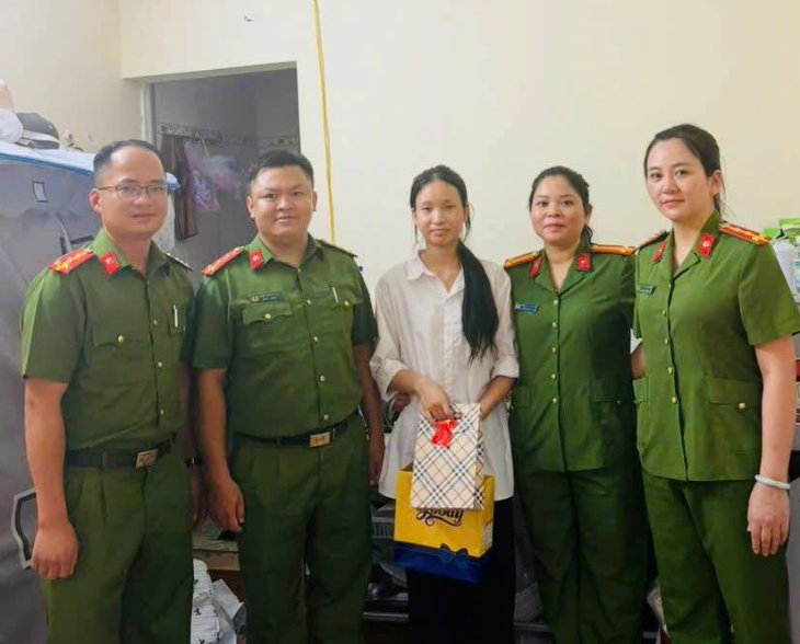 YÊU THƯƠNG LAN TỎA - TIẾP BƯỚC ƯỚC MƠ