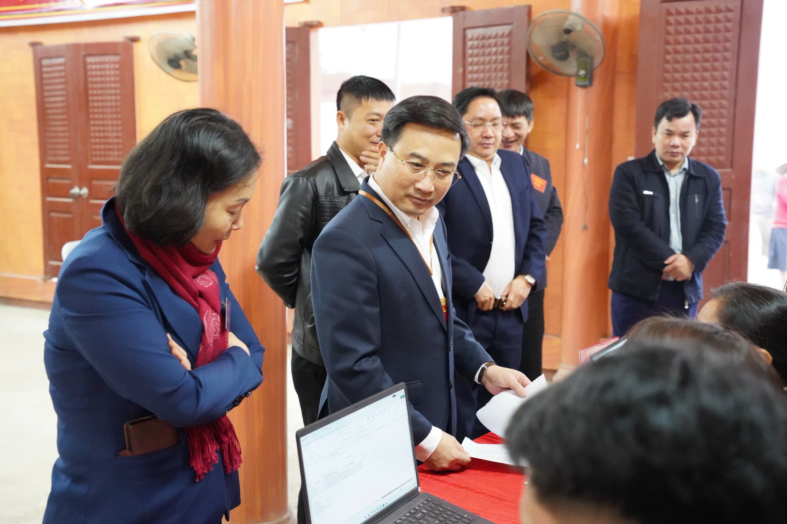 Rộn ràng “Ngày hội non sông” tại xã Tân Trịnh