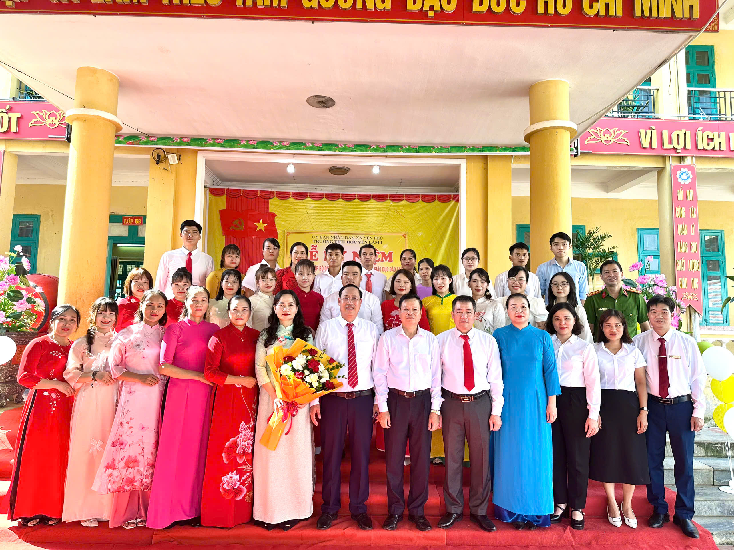 RỘN RÀNG KHAI GIẢNG NĂM HỌC MỚI TẠI 8 TRƯỜNG HỌC THUỘC XÃ YÊN PHÚ, TỈNH TUYÊN QUANG