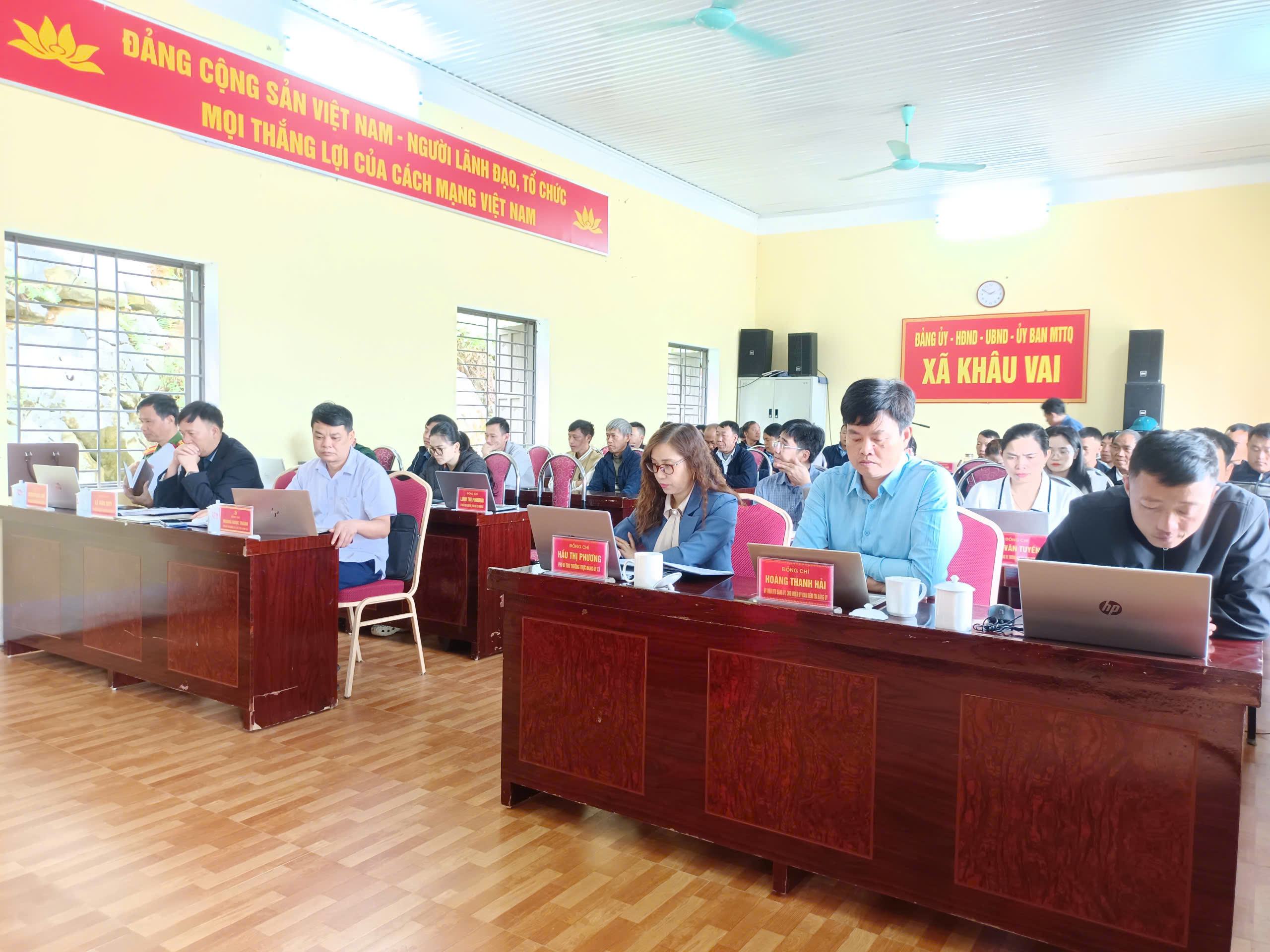 Ban Chỉ đạo sắp xếp thôn xã Khâu Vai tổ chức phiên họp thứ hai